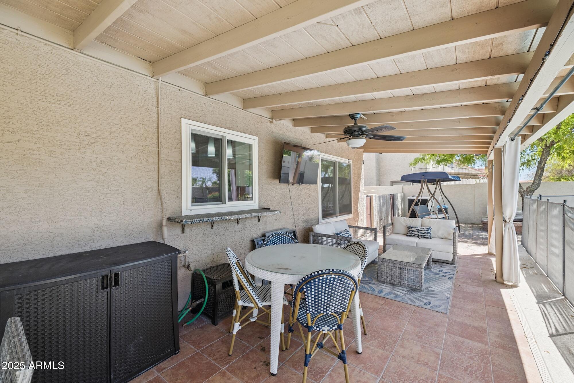 3921 E DESERT FLOWER Lane