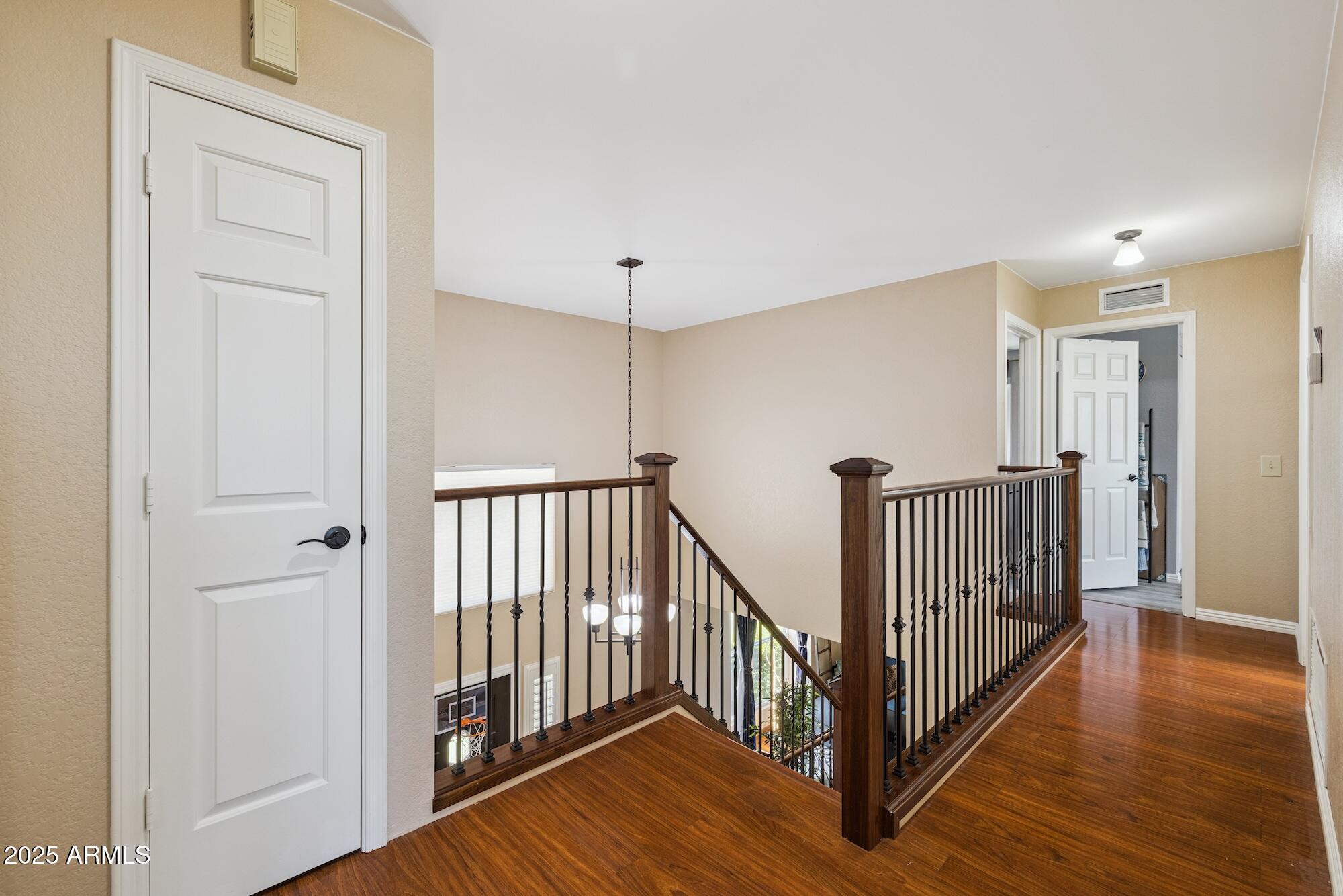 3921 E DESERT FLOWER Lane