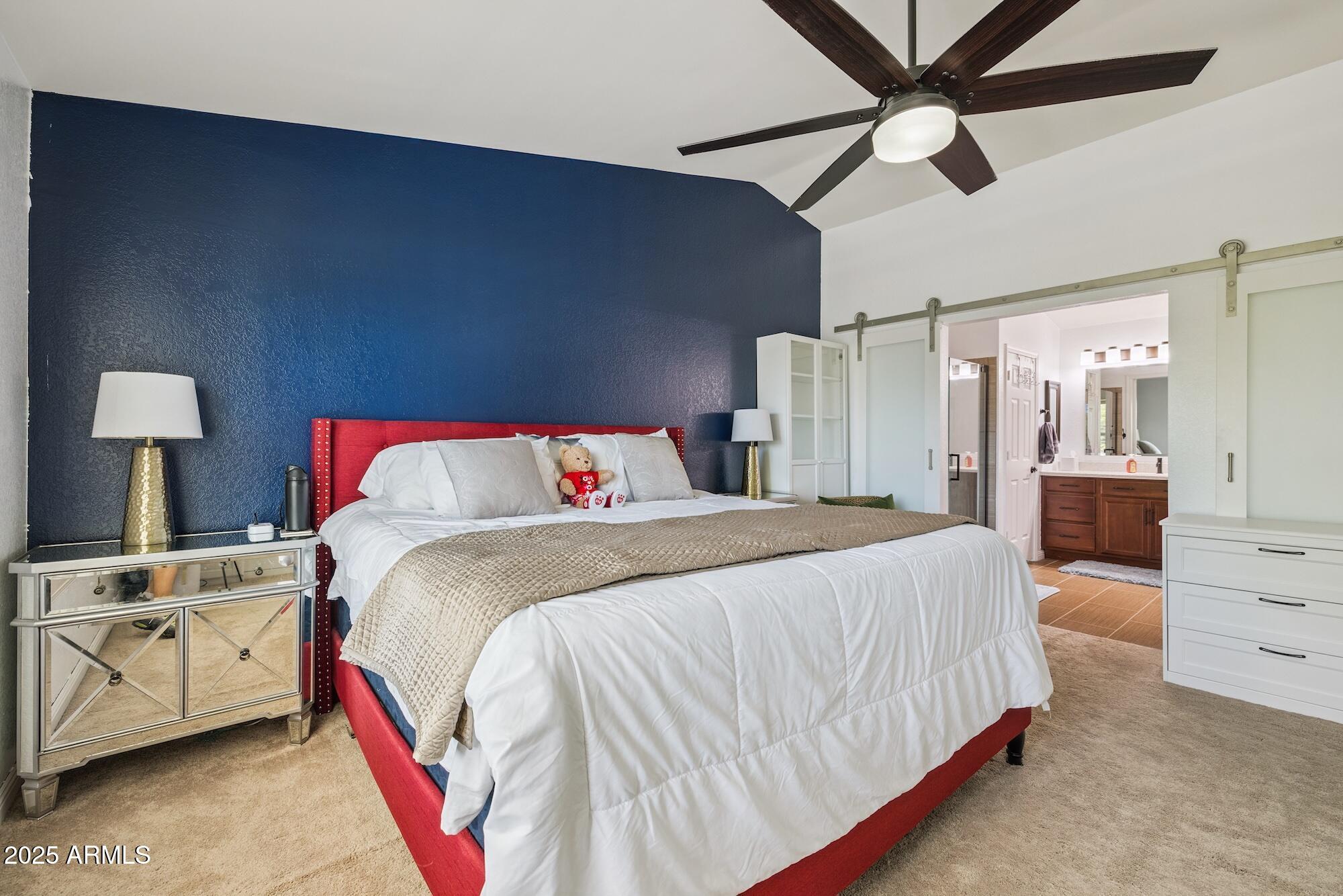 3921 E DESERT FLOWER Lane