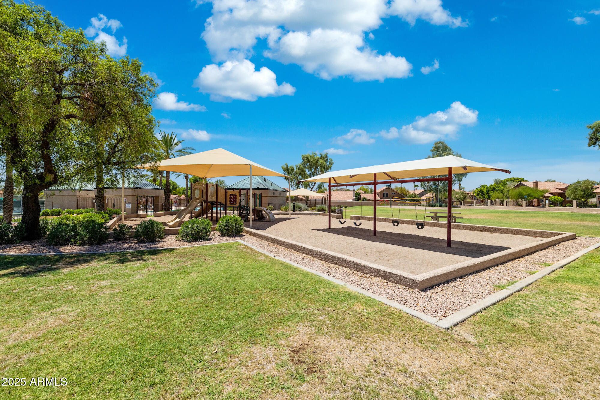 3921 E DESERT FLOWER Lane