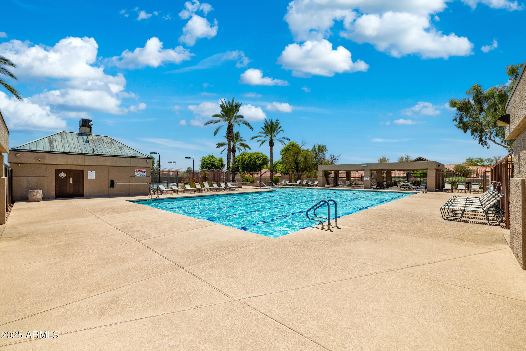 3921 E DESERT FLOWER Lane