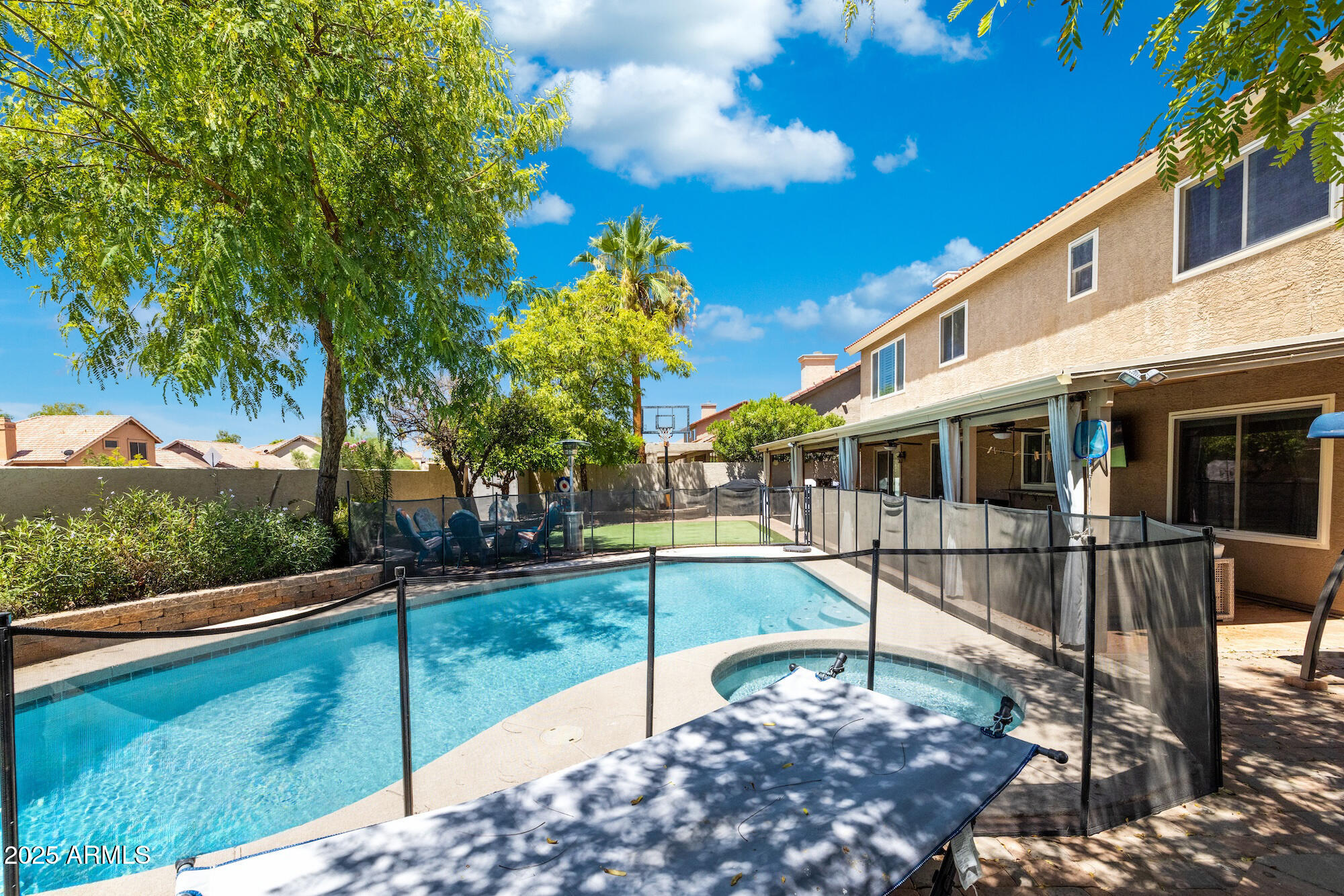 3921 E DESERT FLOWER Lane