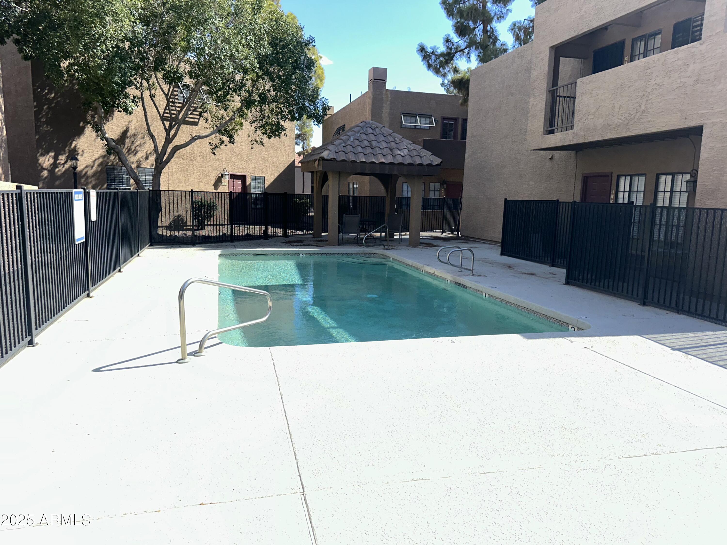 1245 W 1ST Street, 123