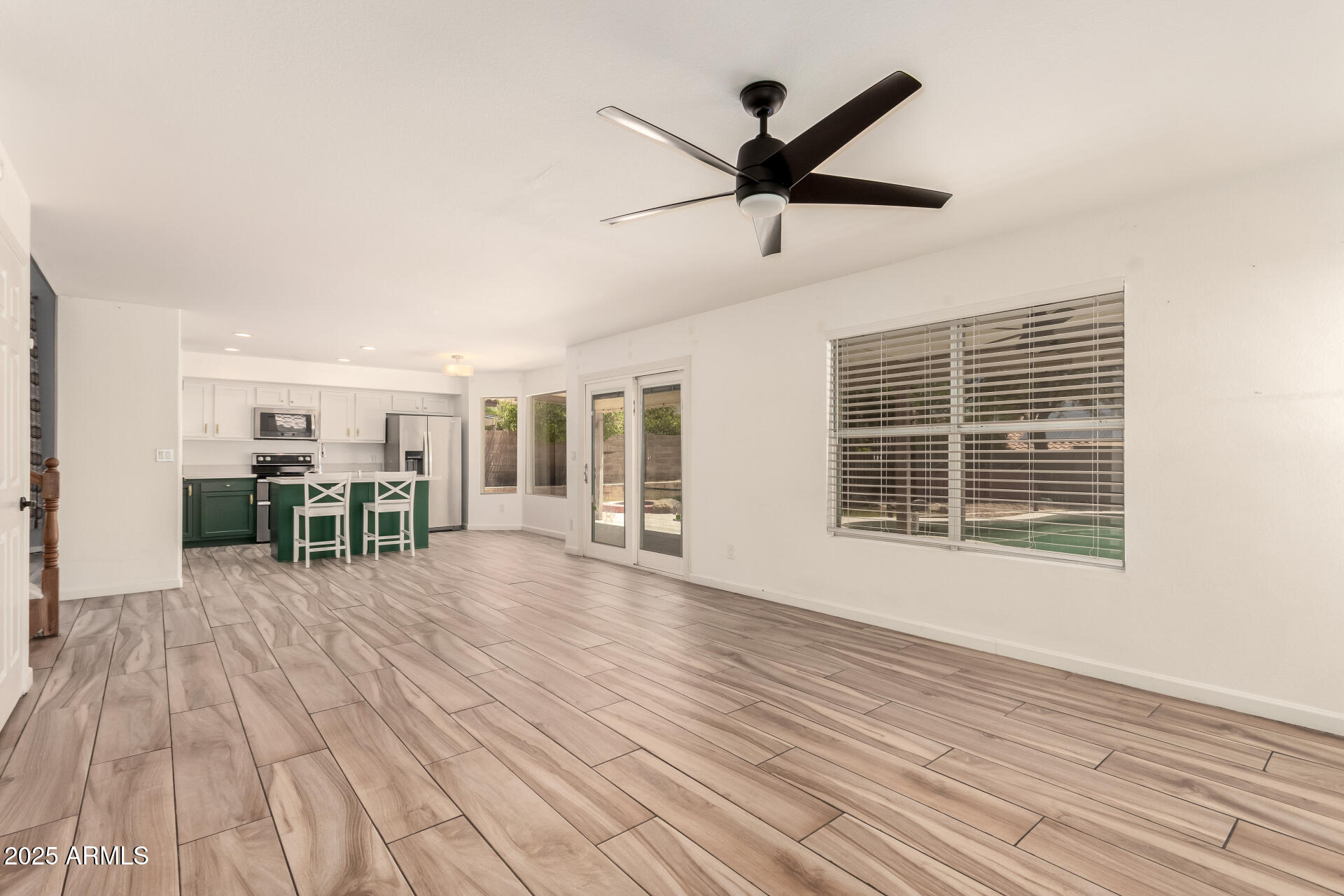 1241 E BLUEFIELD Avenue