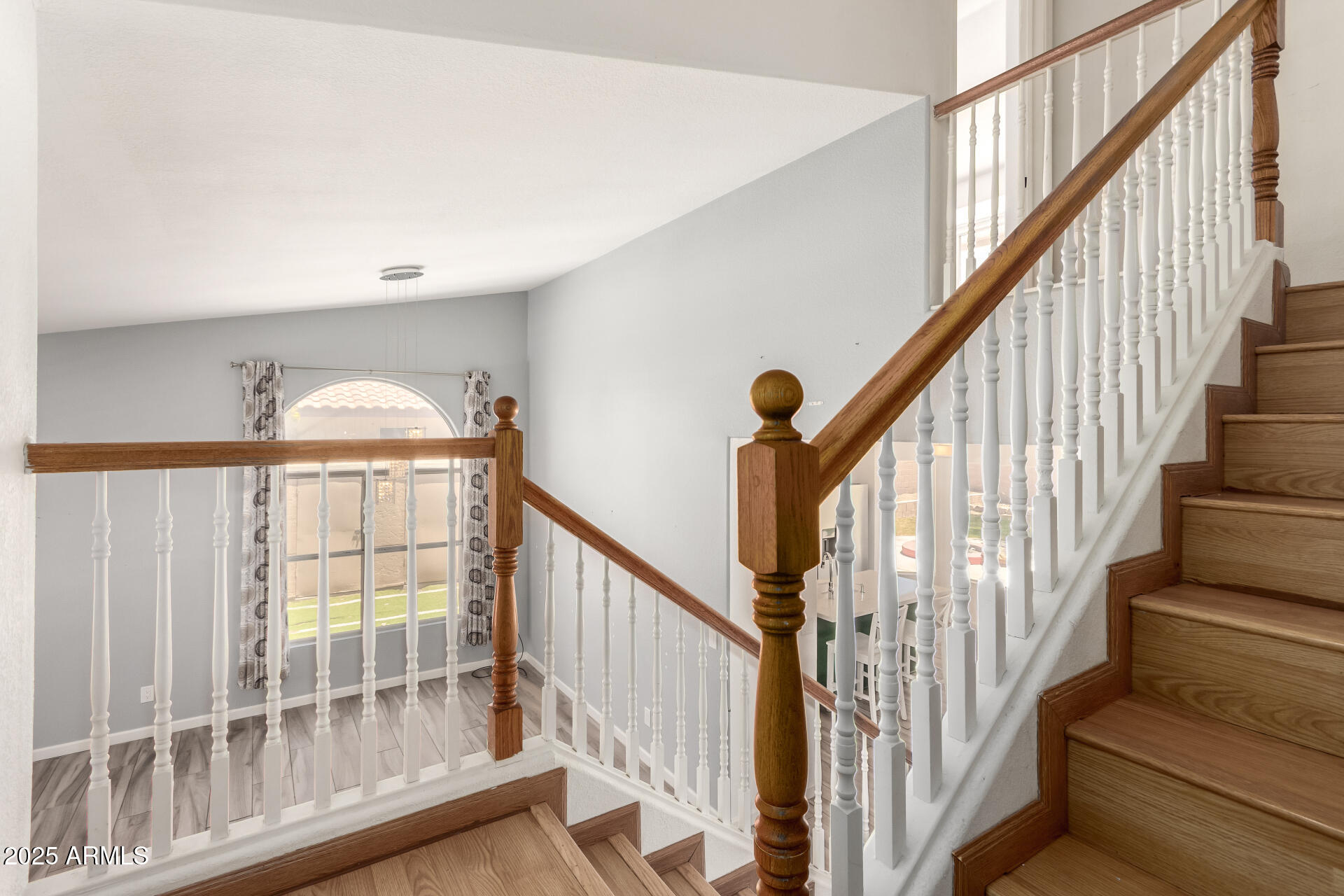 1241 E BLUEFIELD Avenue