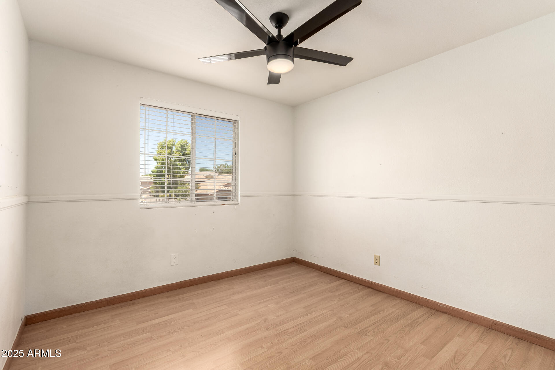 1241 E BLUEFIELD Avenue