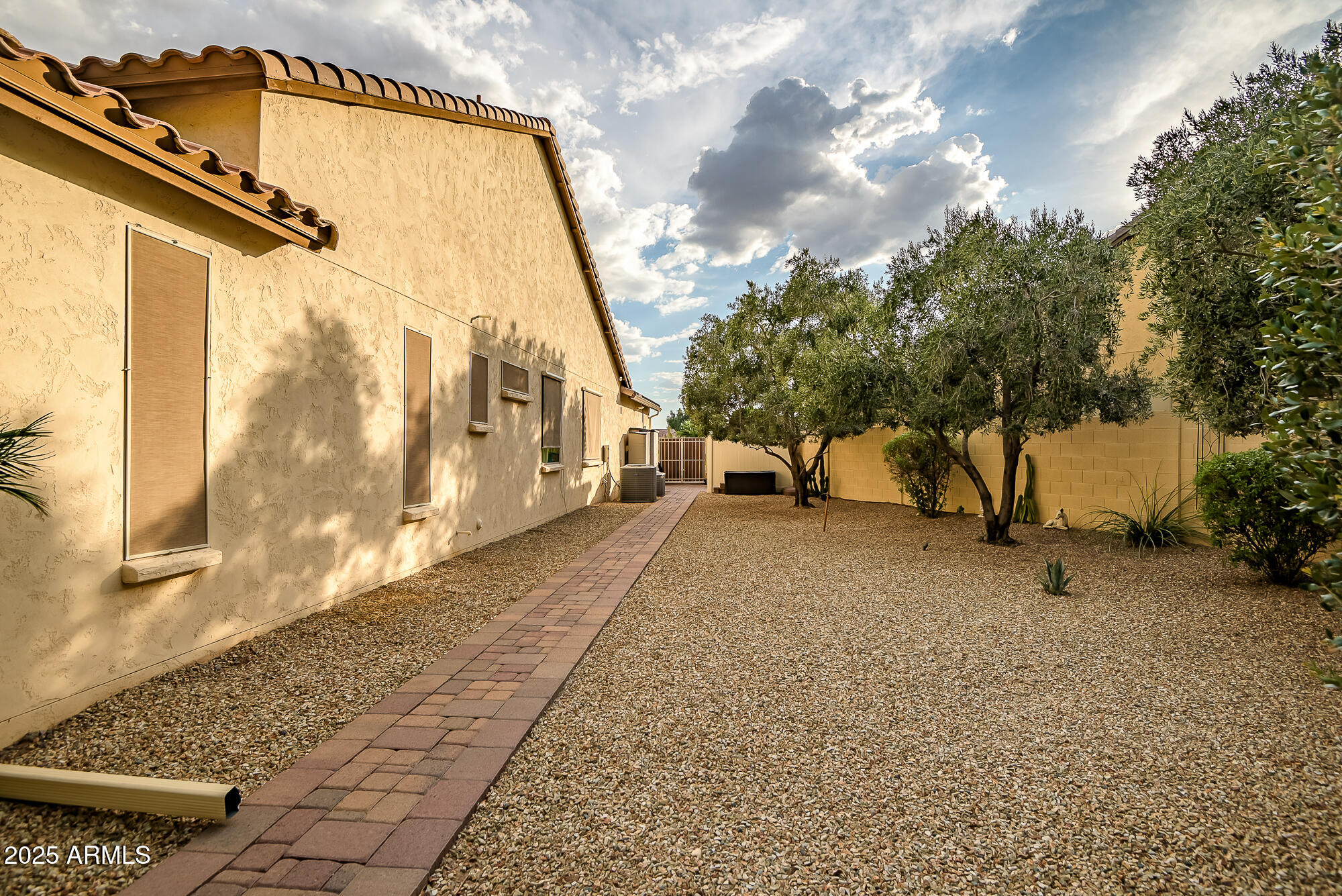 16301 W FLOWER Court