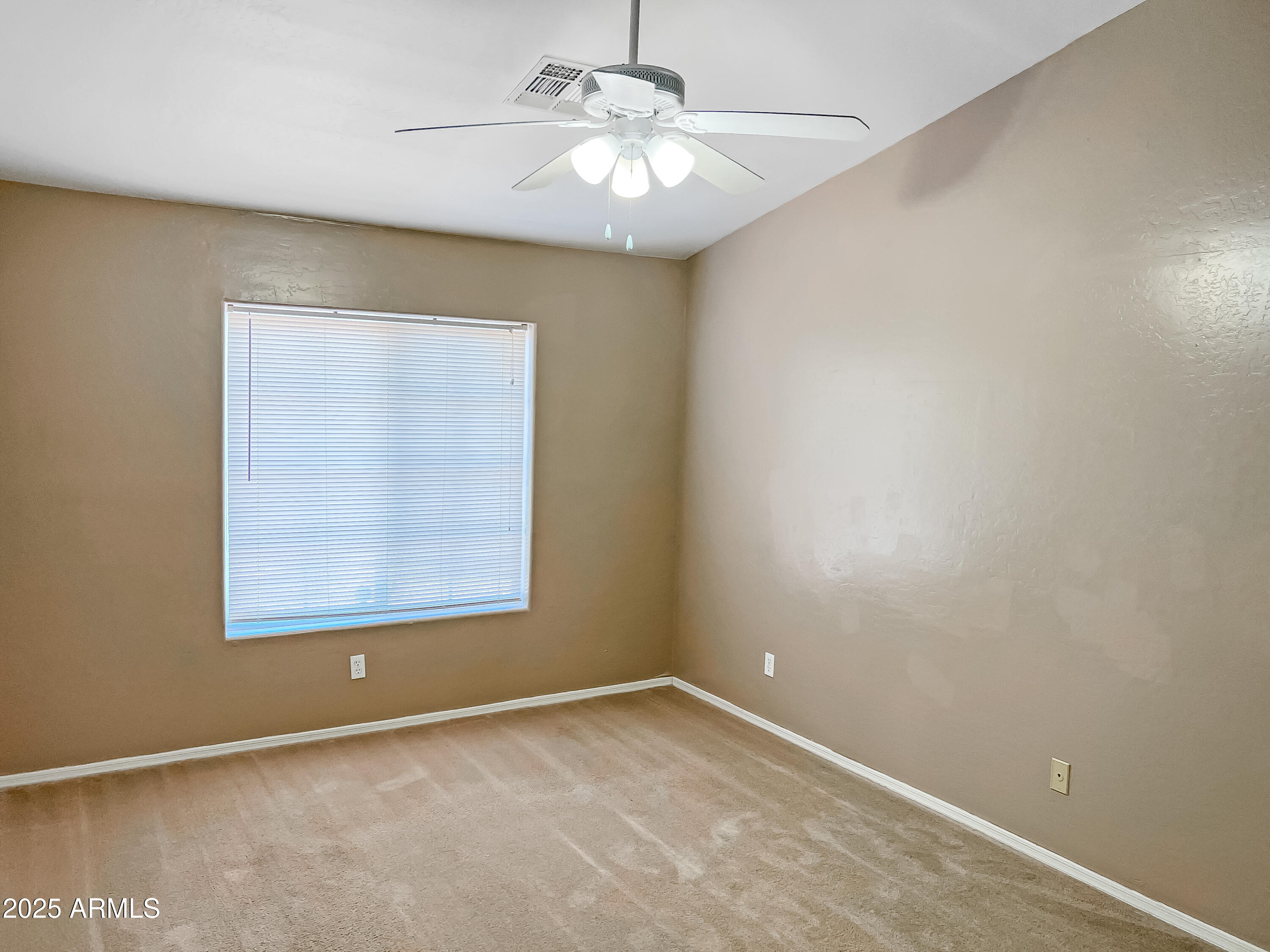 9792 W CAMELIA Drive