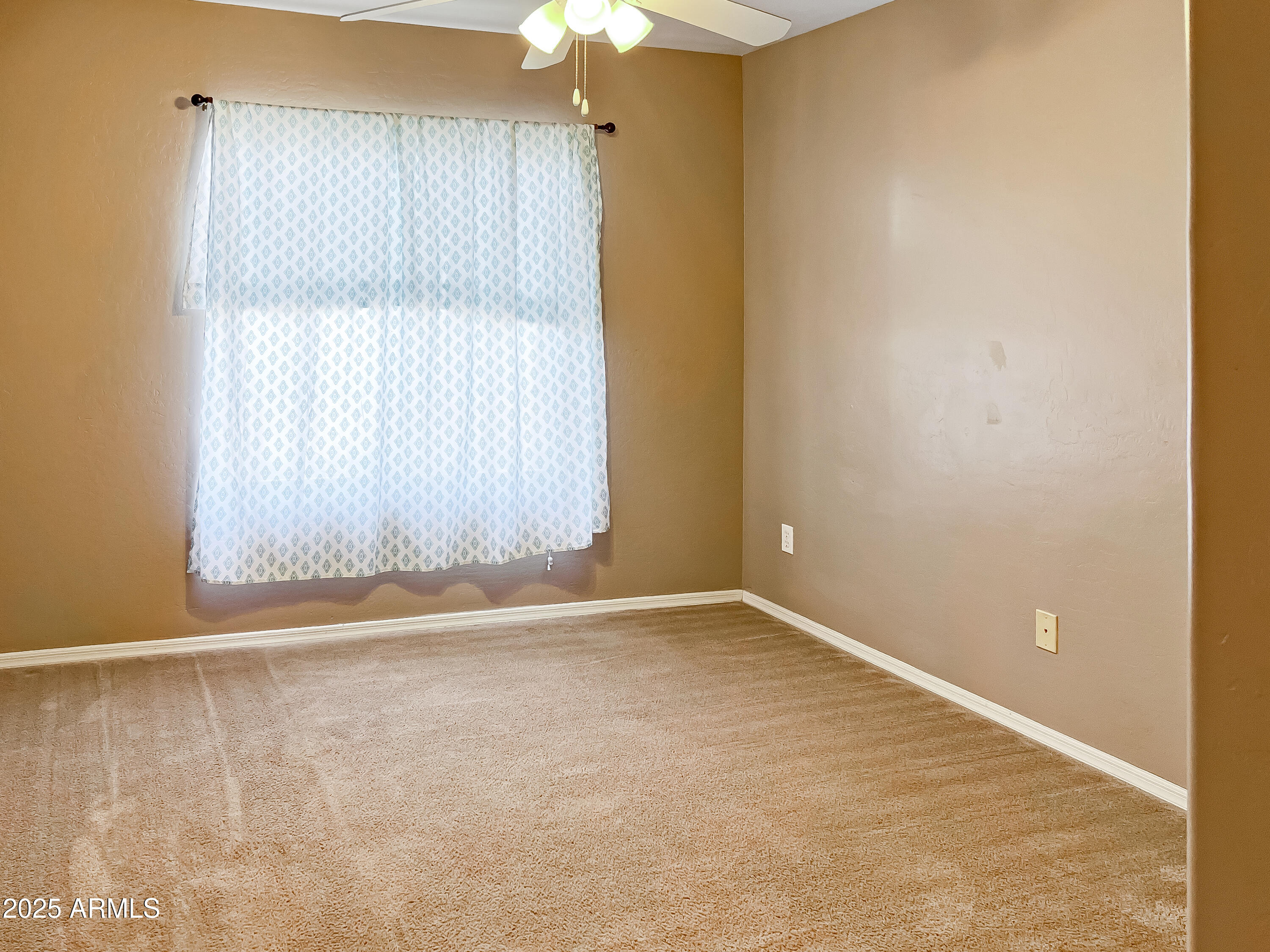 9792 W CAMELIA Drive