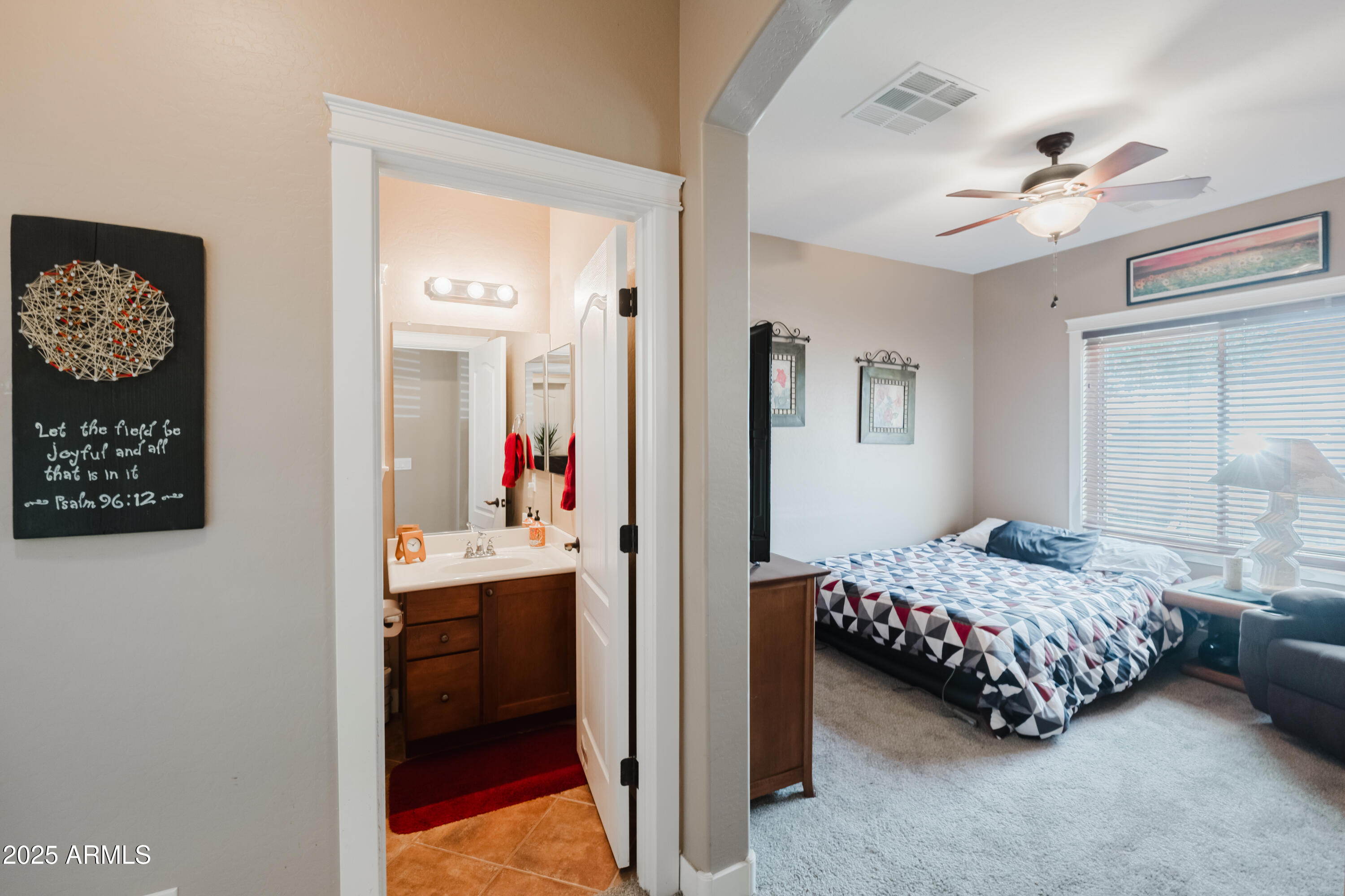 1944 N LORETTA Place