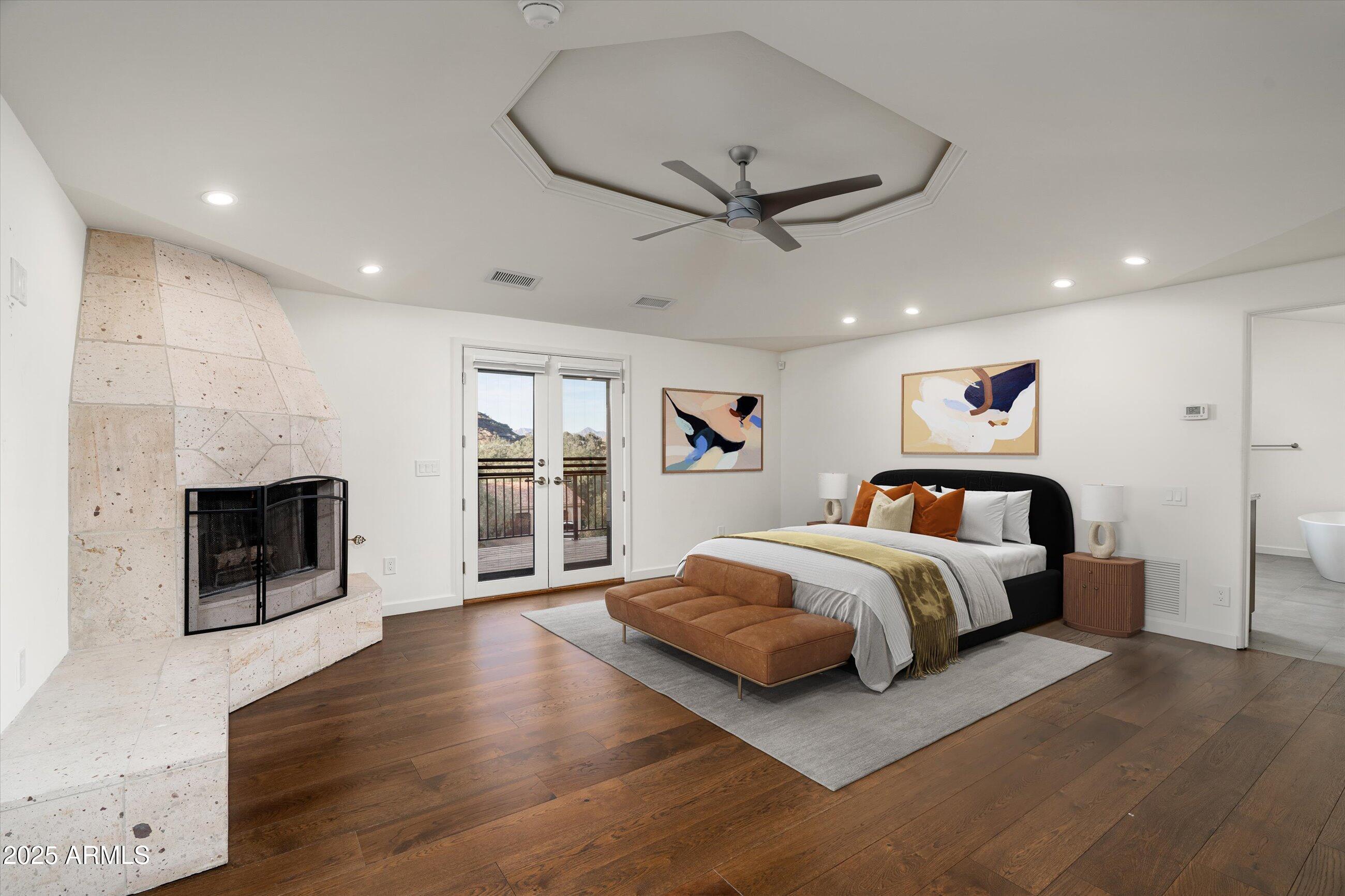 7147 N RED LEDGE Drive