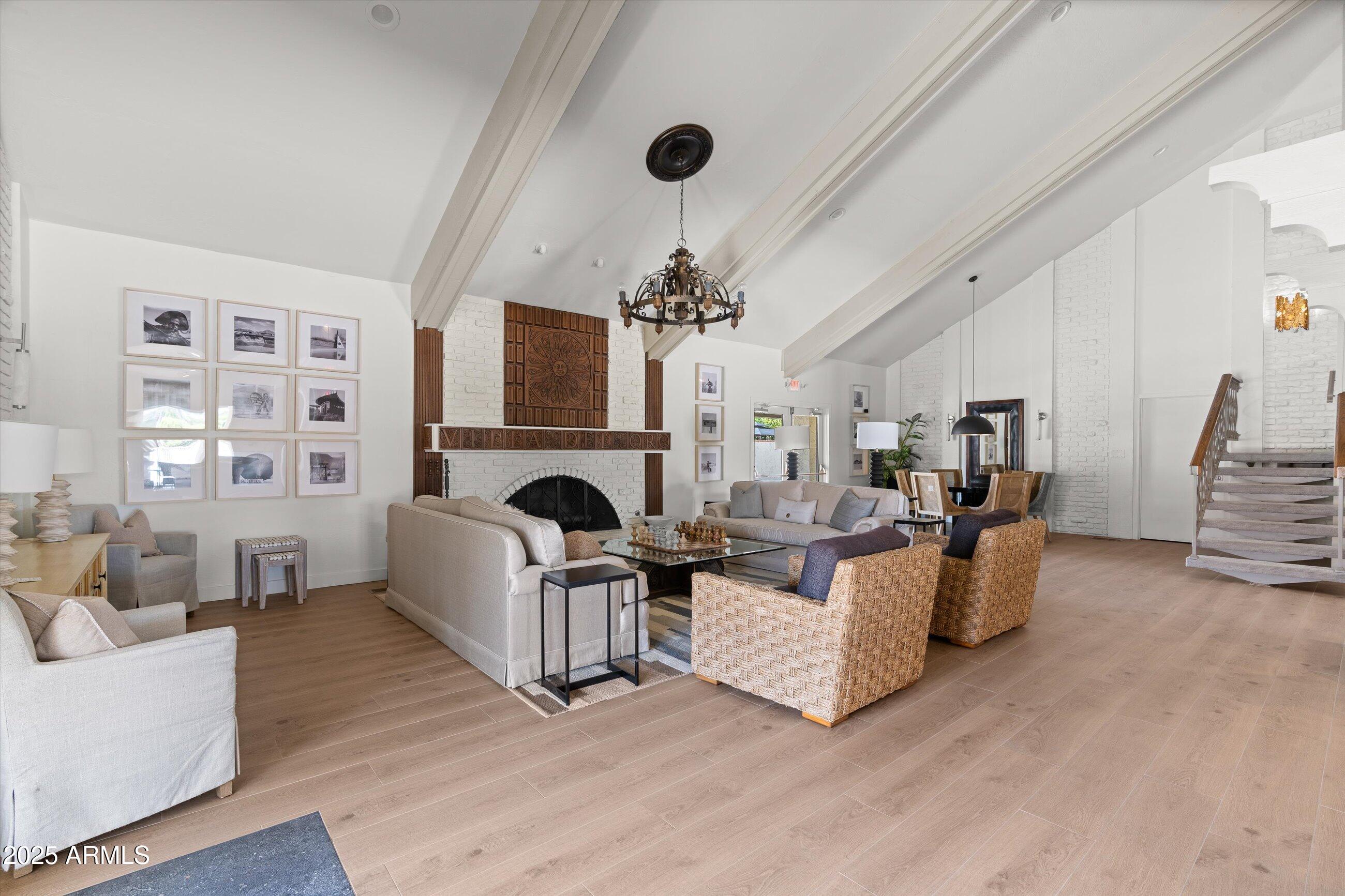 5754 N SCOTTSDALE Road