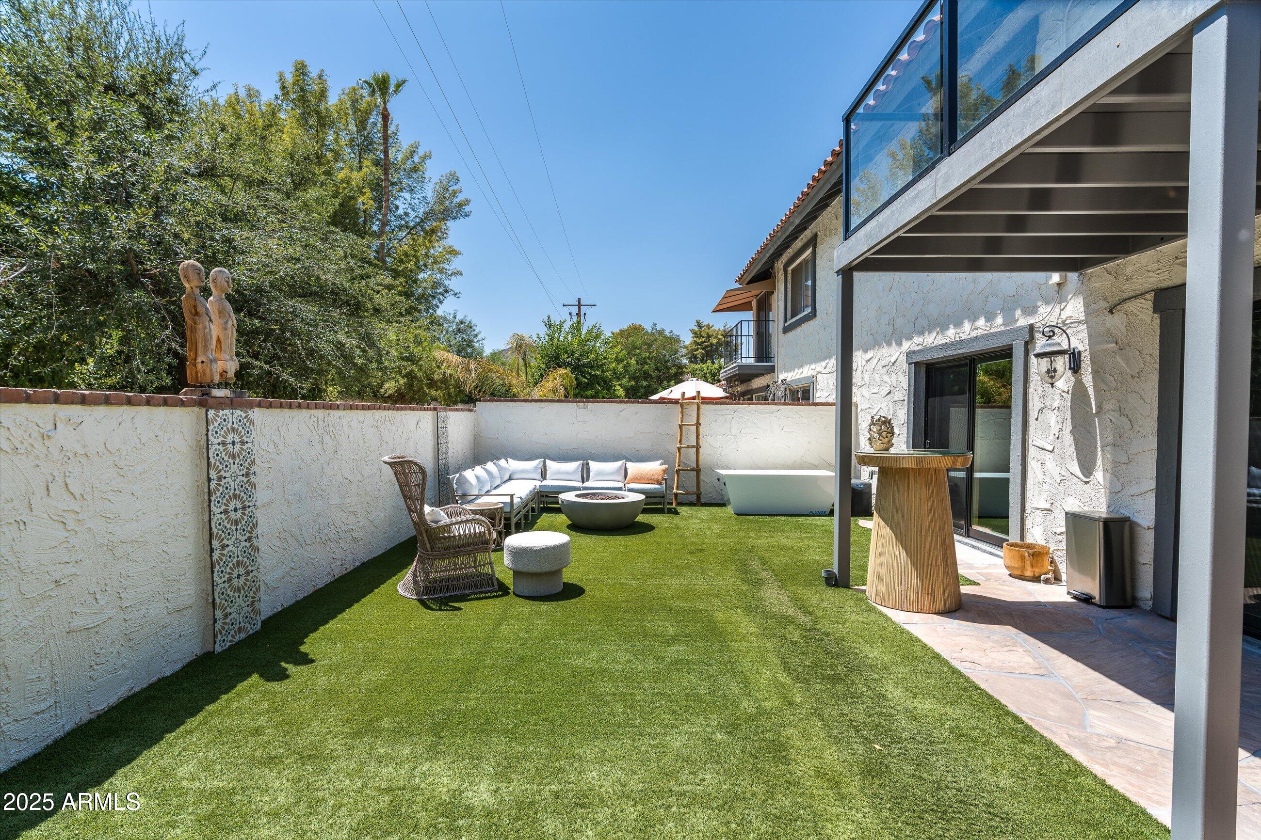 5754 N SCOTTSDALE Road