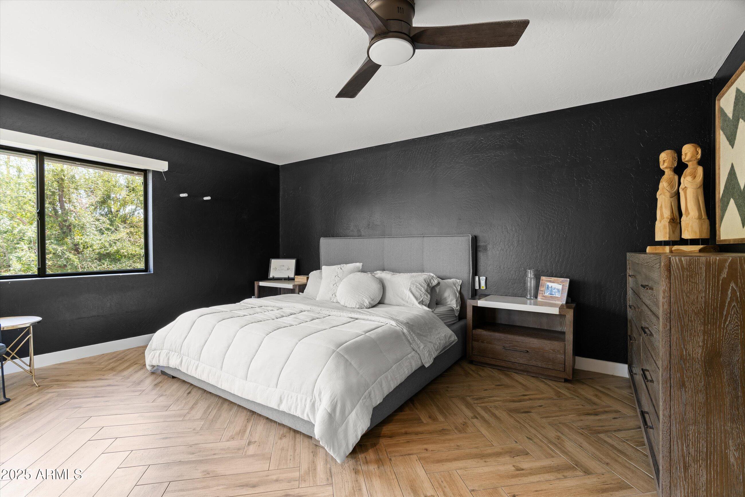 5754 N SCOTTSDALE Road