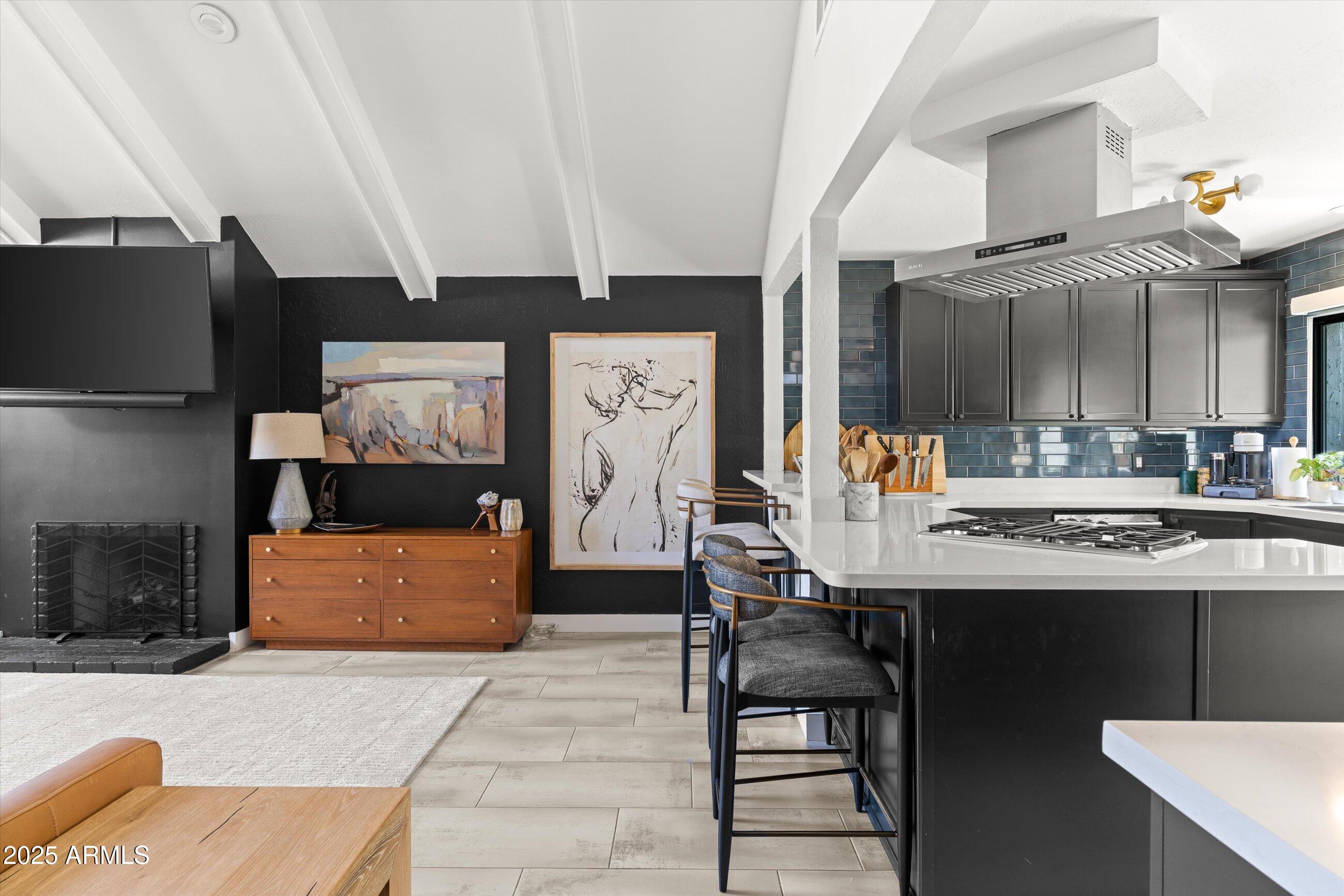 5754 N SCOTTSDALE Road