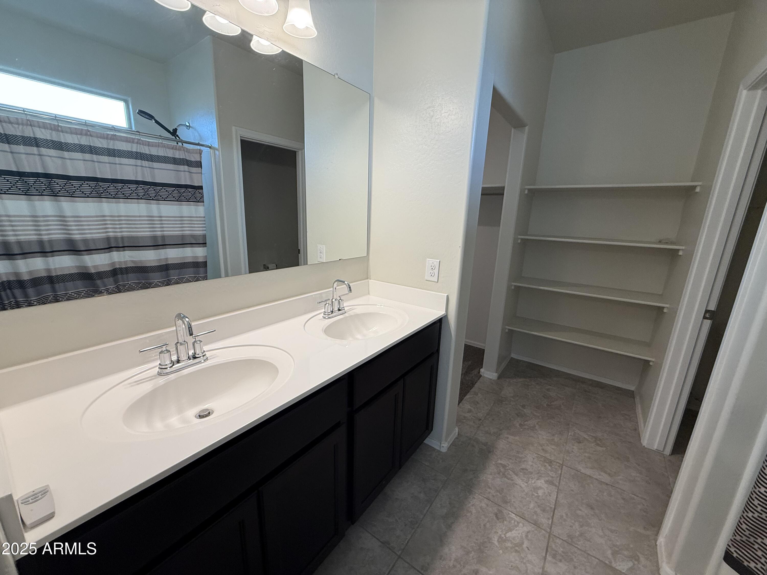 4729 E CHROMIUM Road