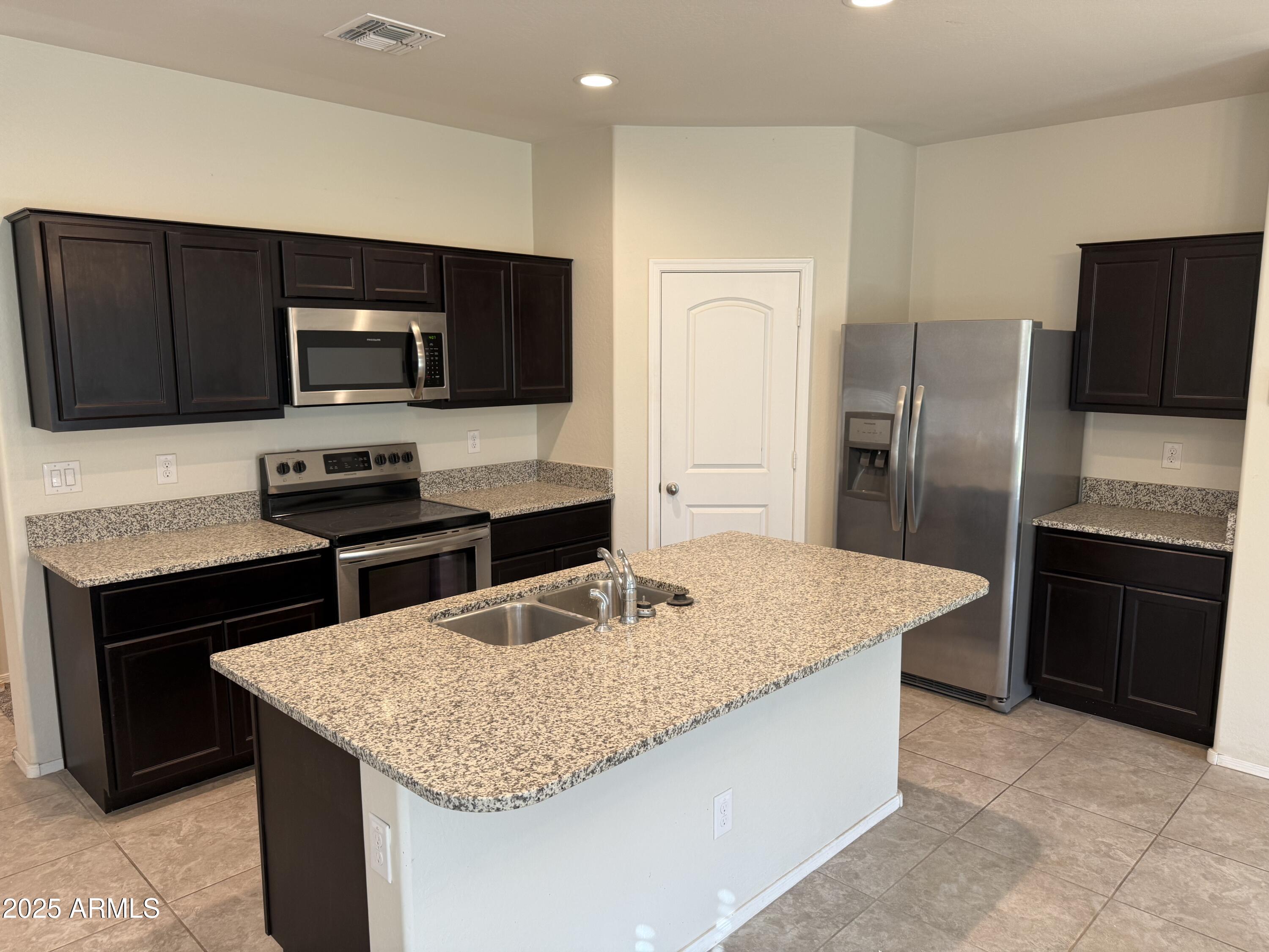 4729 E CHROMIUM Road