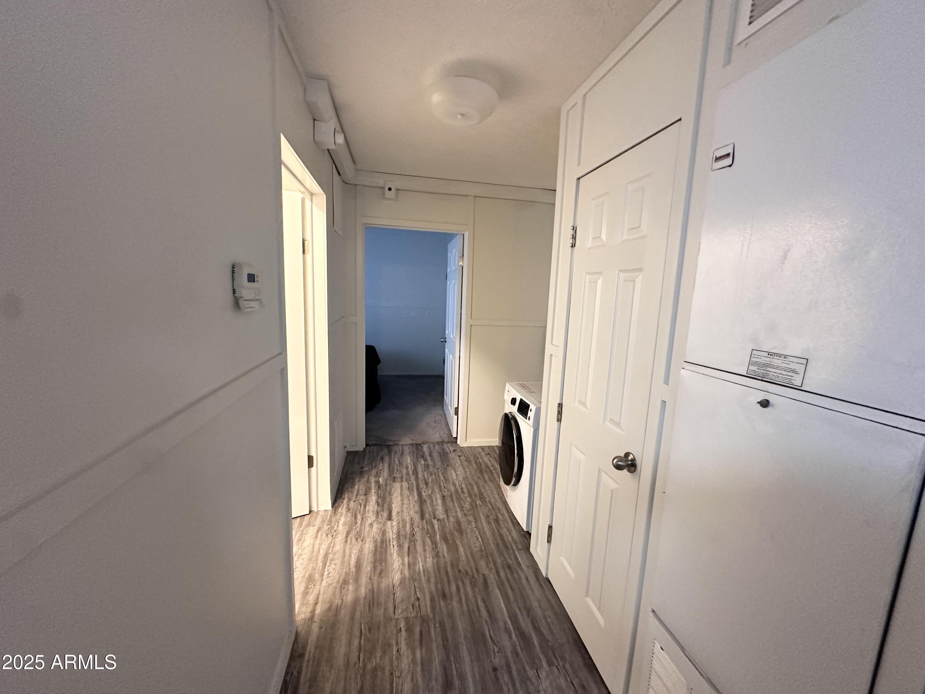 8401 N 67TH Avenue, 250