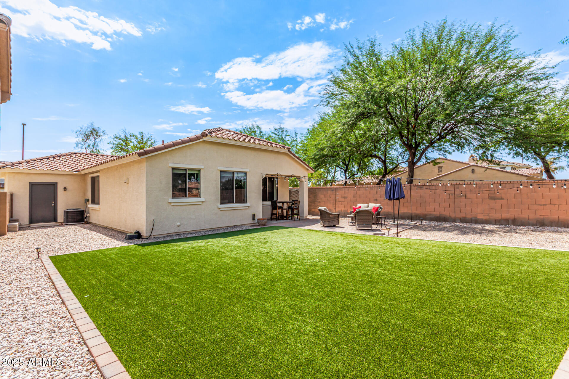 4152 E WOODSIDE Court