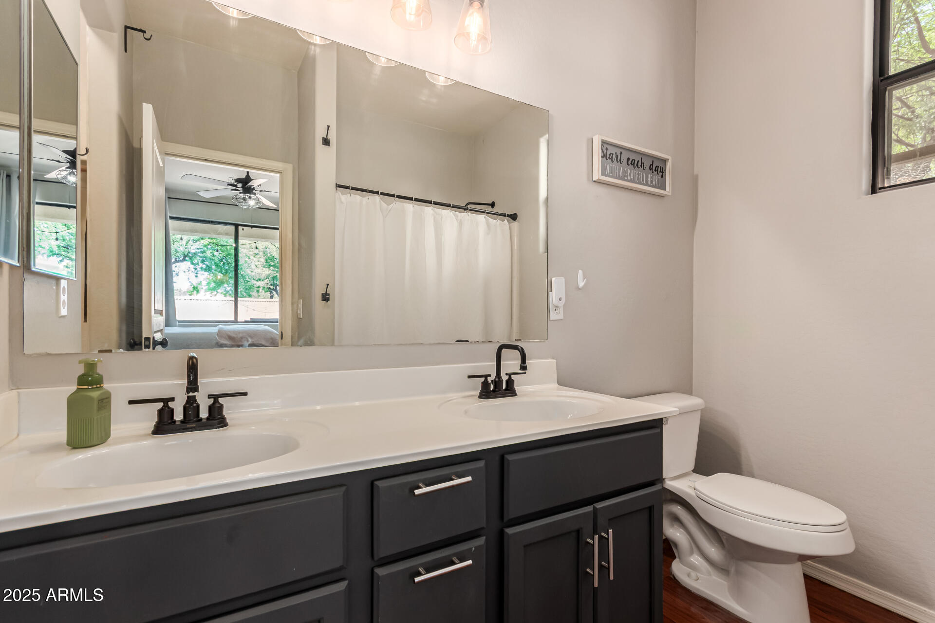 4152 E WOODSIDE Court