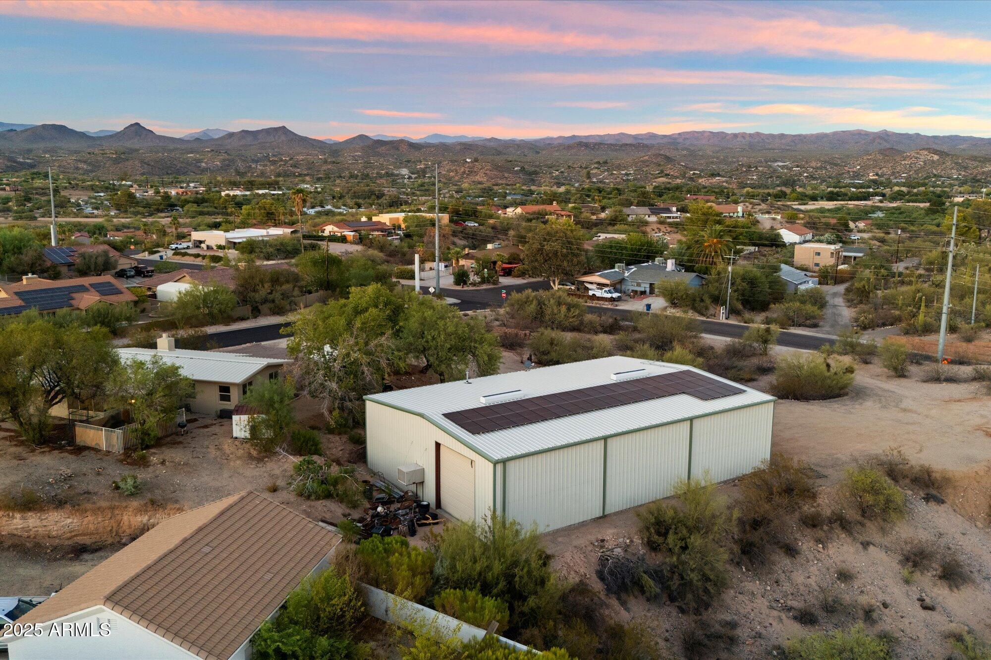 835 W HERMOSA Drive