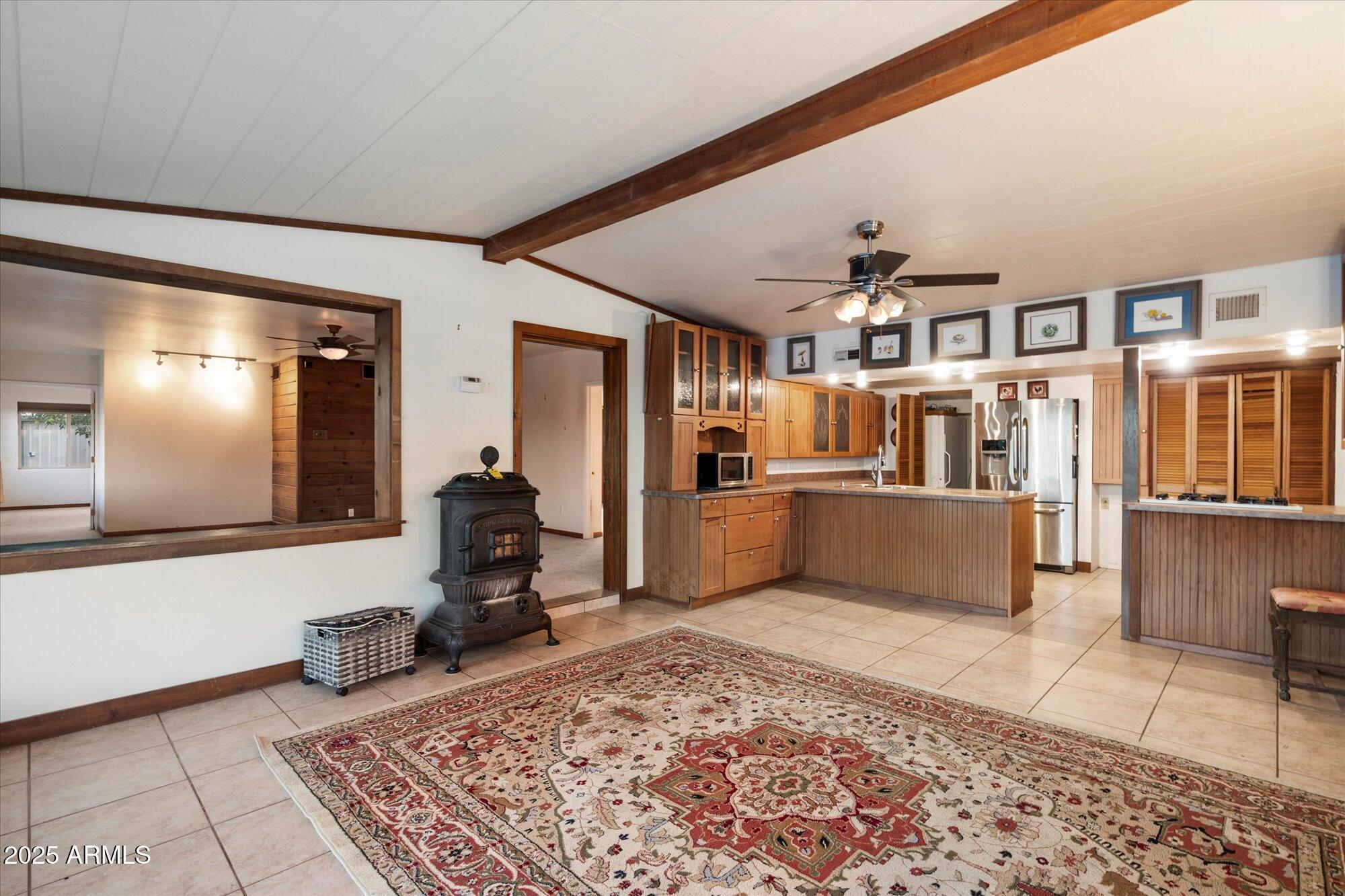 835 W HERMOSA Drive