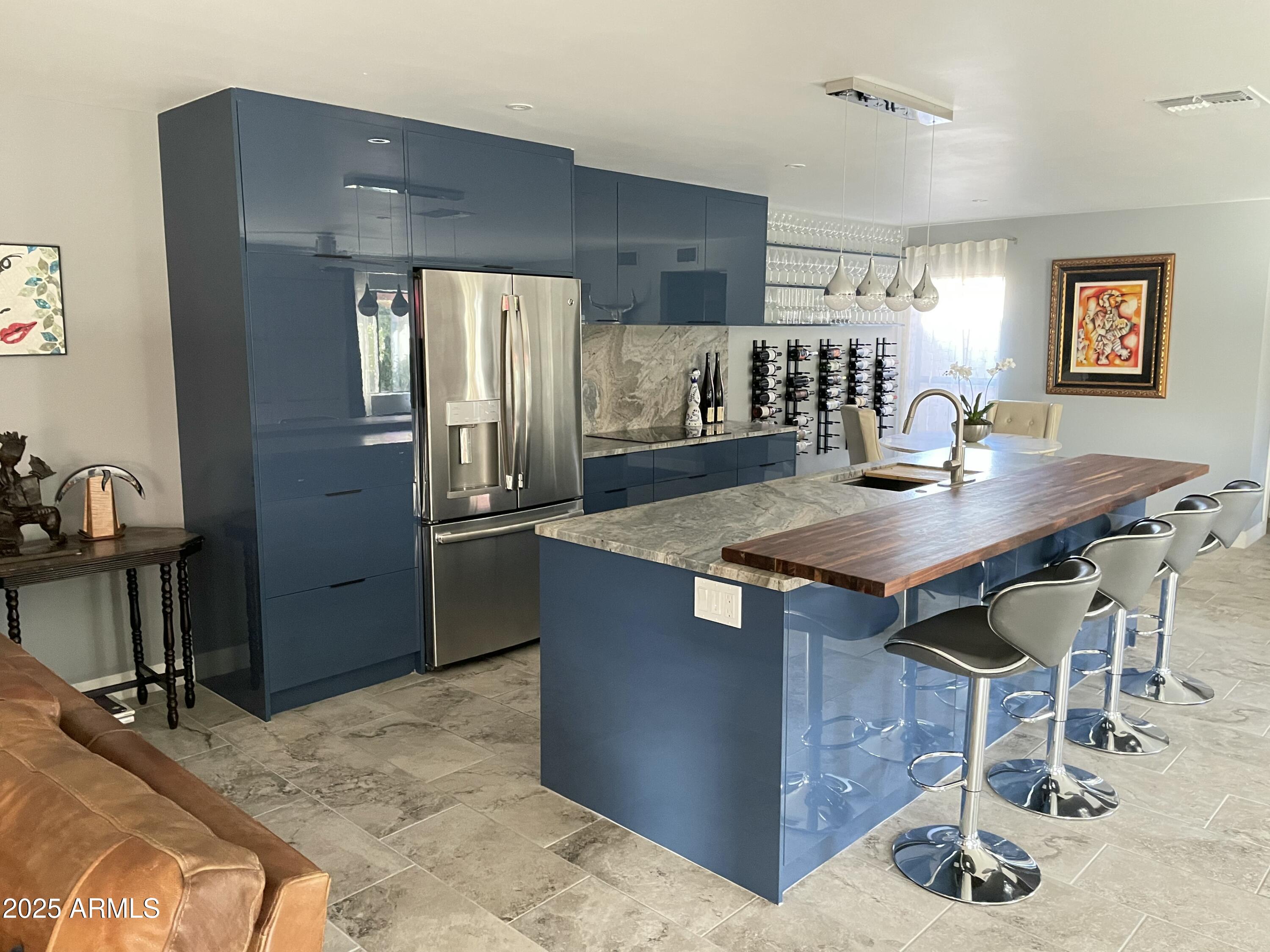 5220 E TUNDER Circle