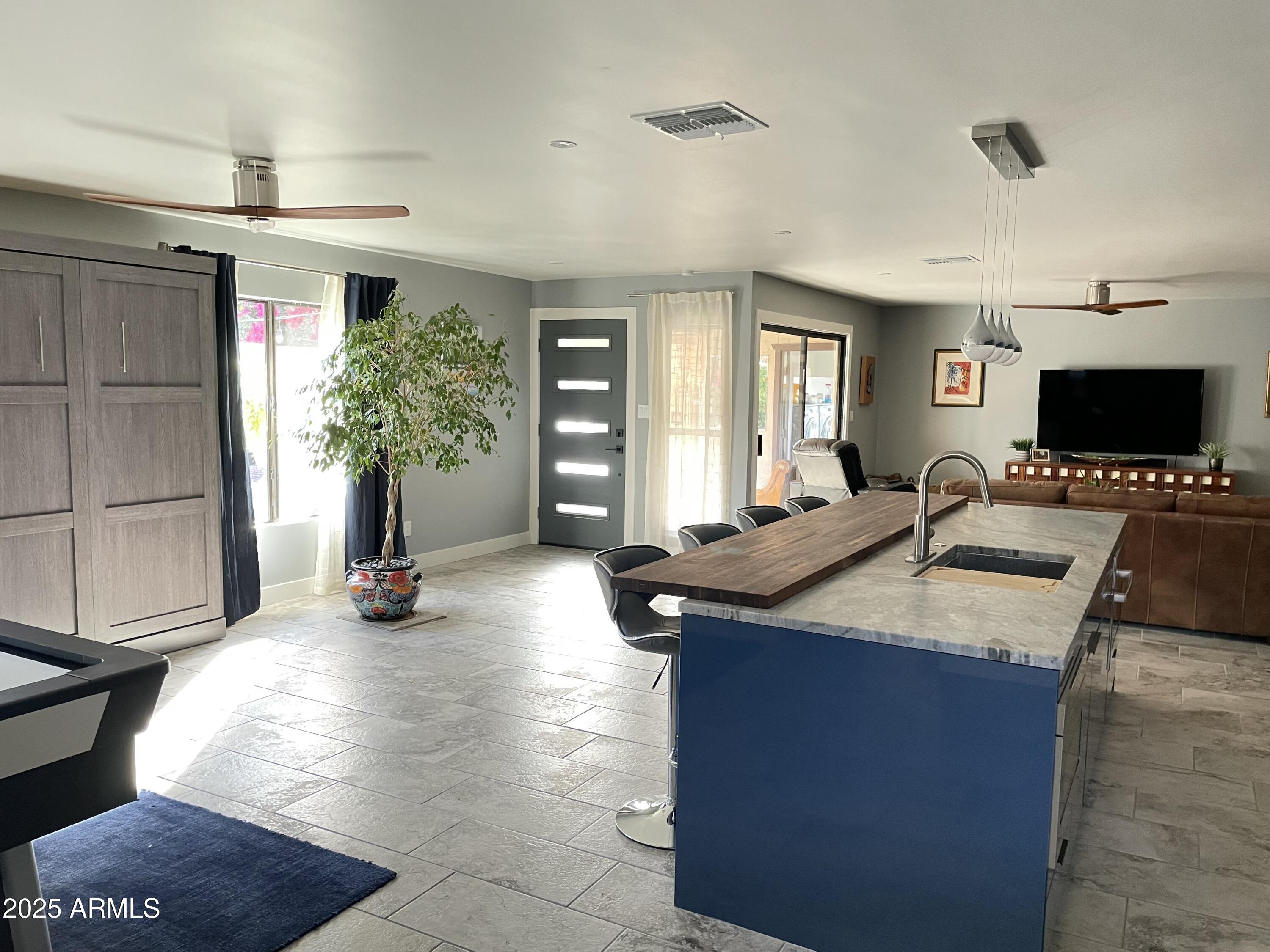 5220 E TUNDER Circle