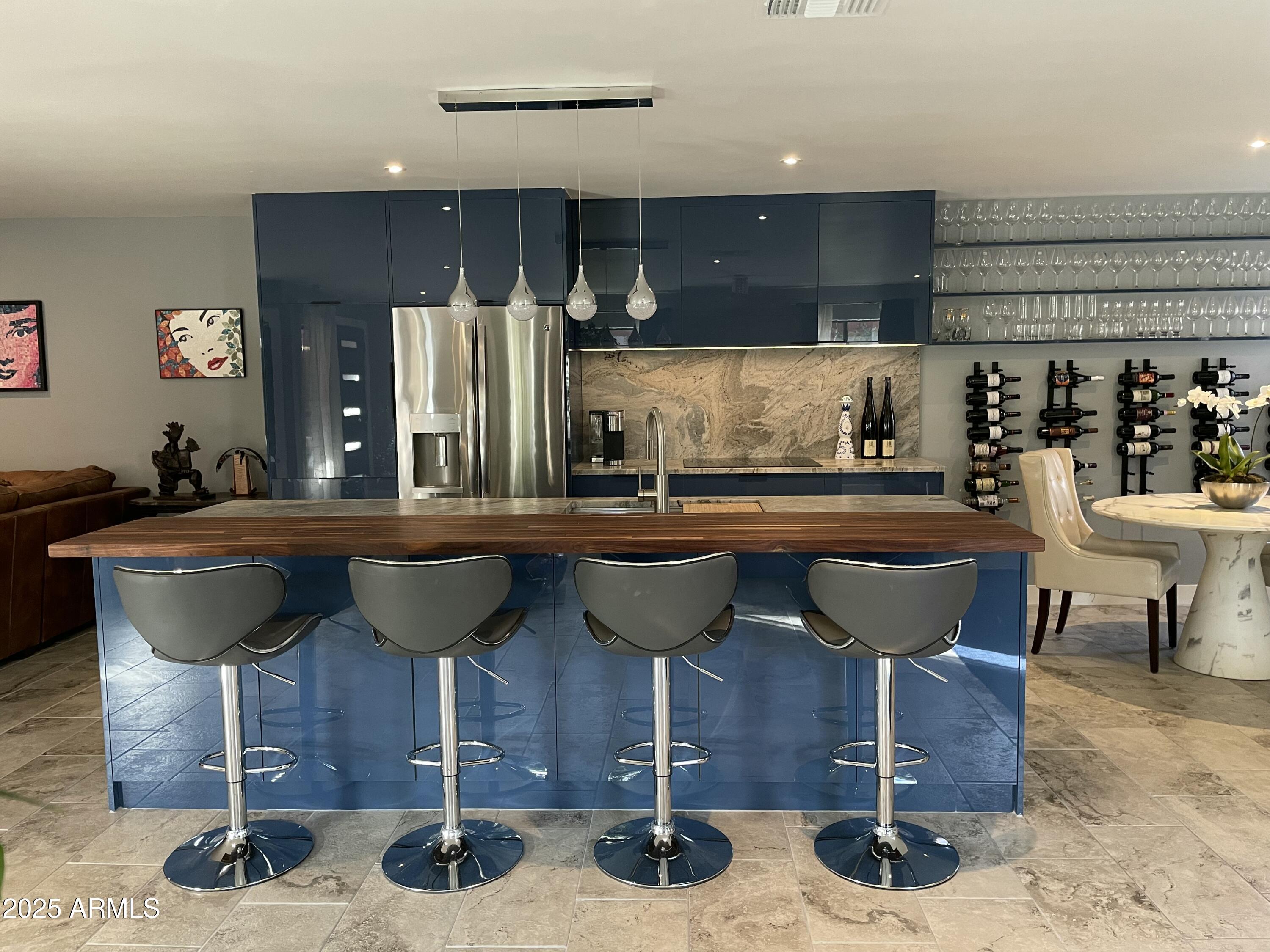 5220 E TUNDER Circle