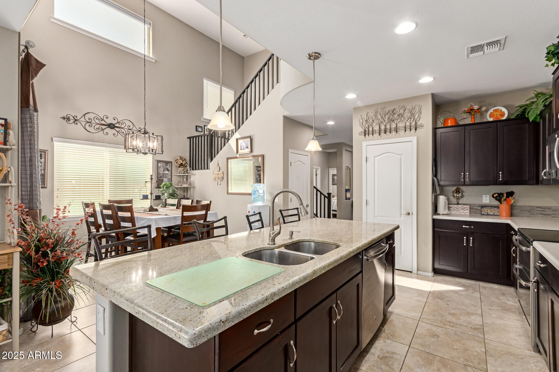 28753 N COYOTE CREEK Road