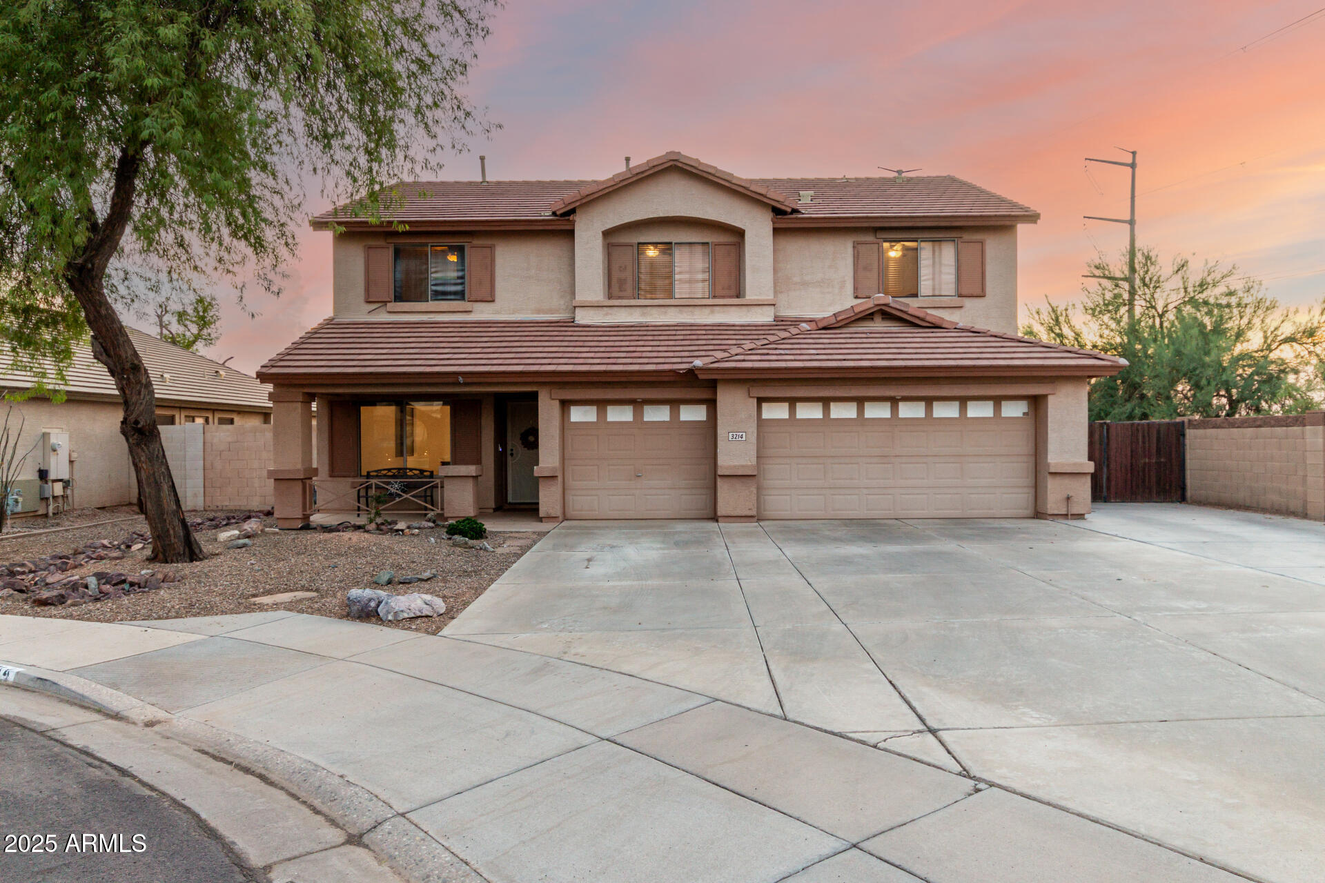 3214 S ADELLE Circle