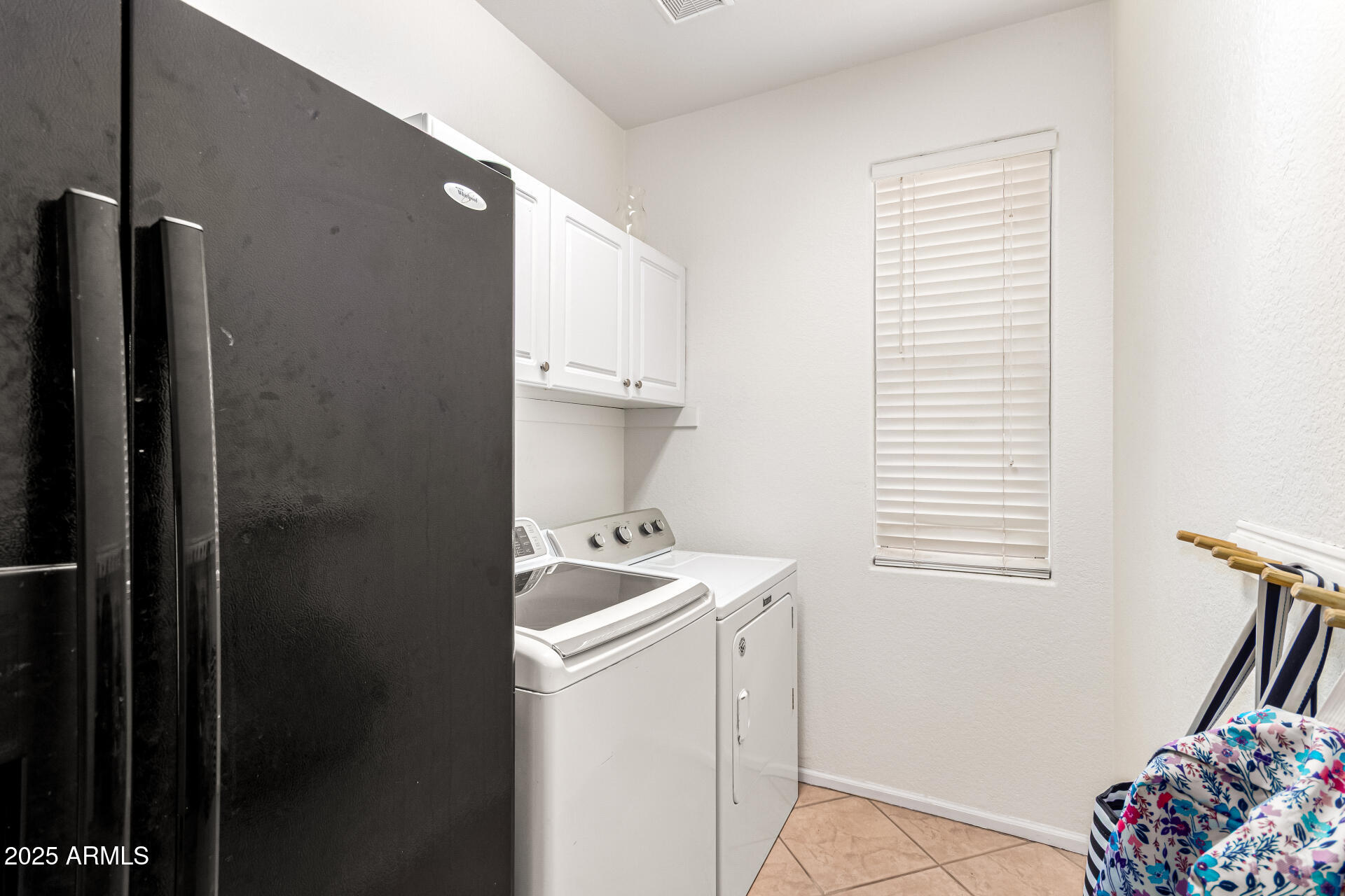 3214 S ADELLE Circle