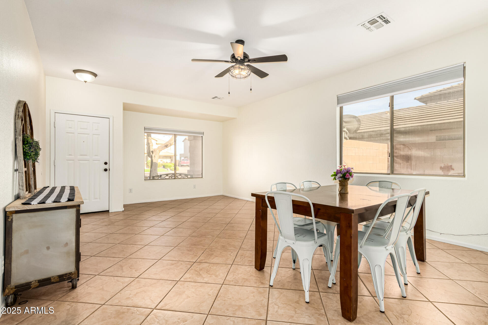 3214 S ADELLE Circle