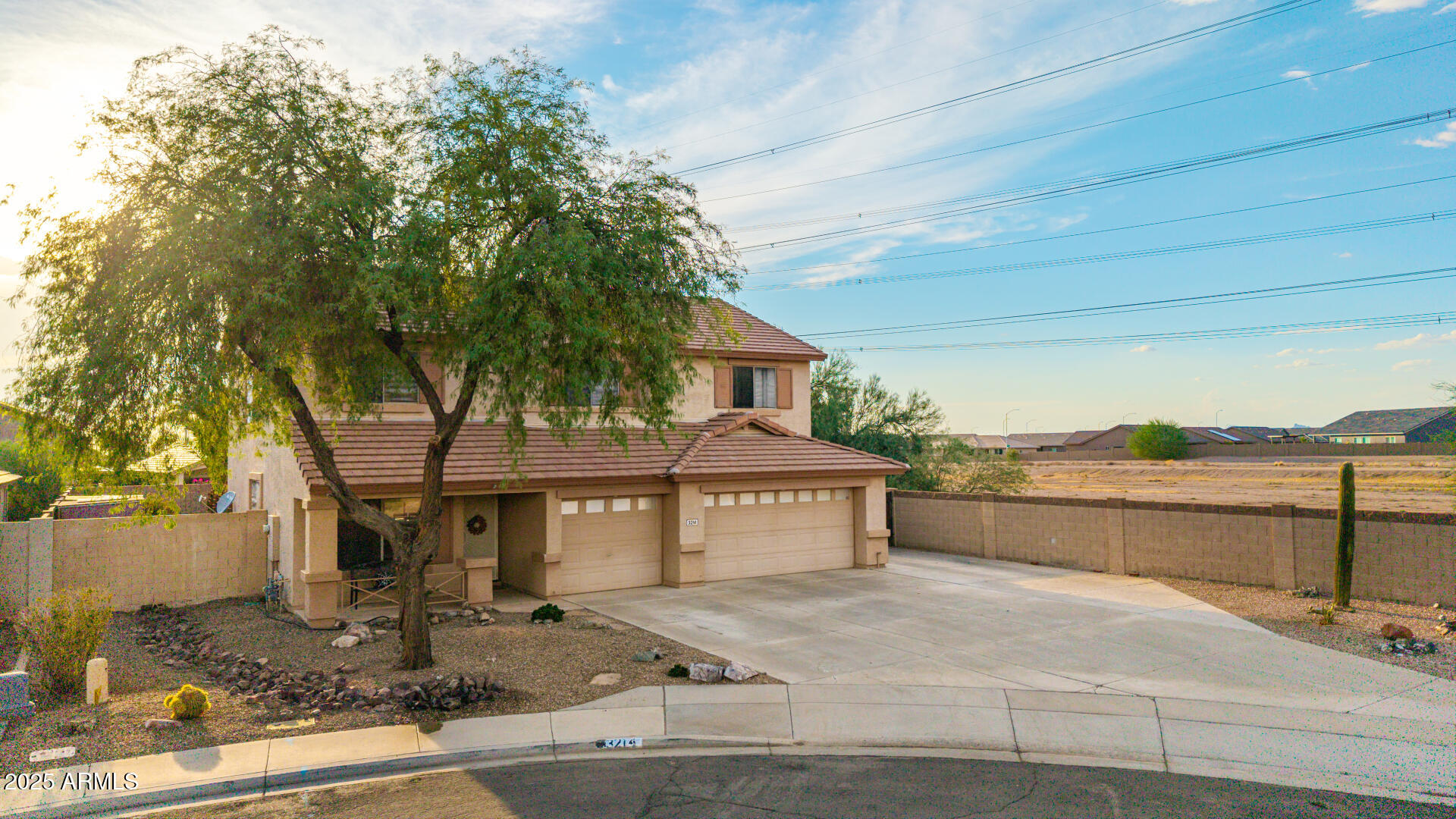 3214 S ADELLE Circle