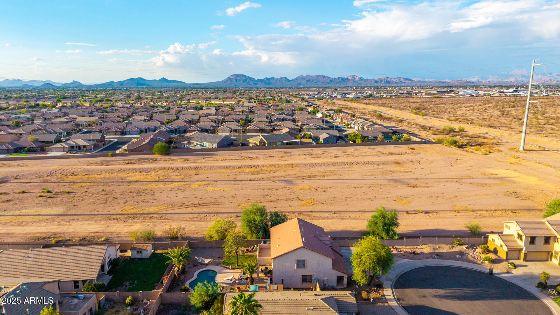 3214 S ADELLE Circle