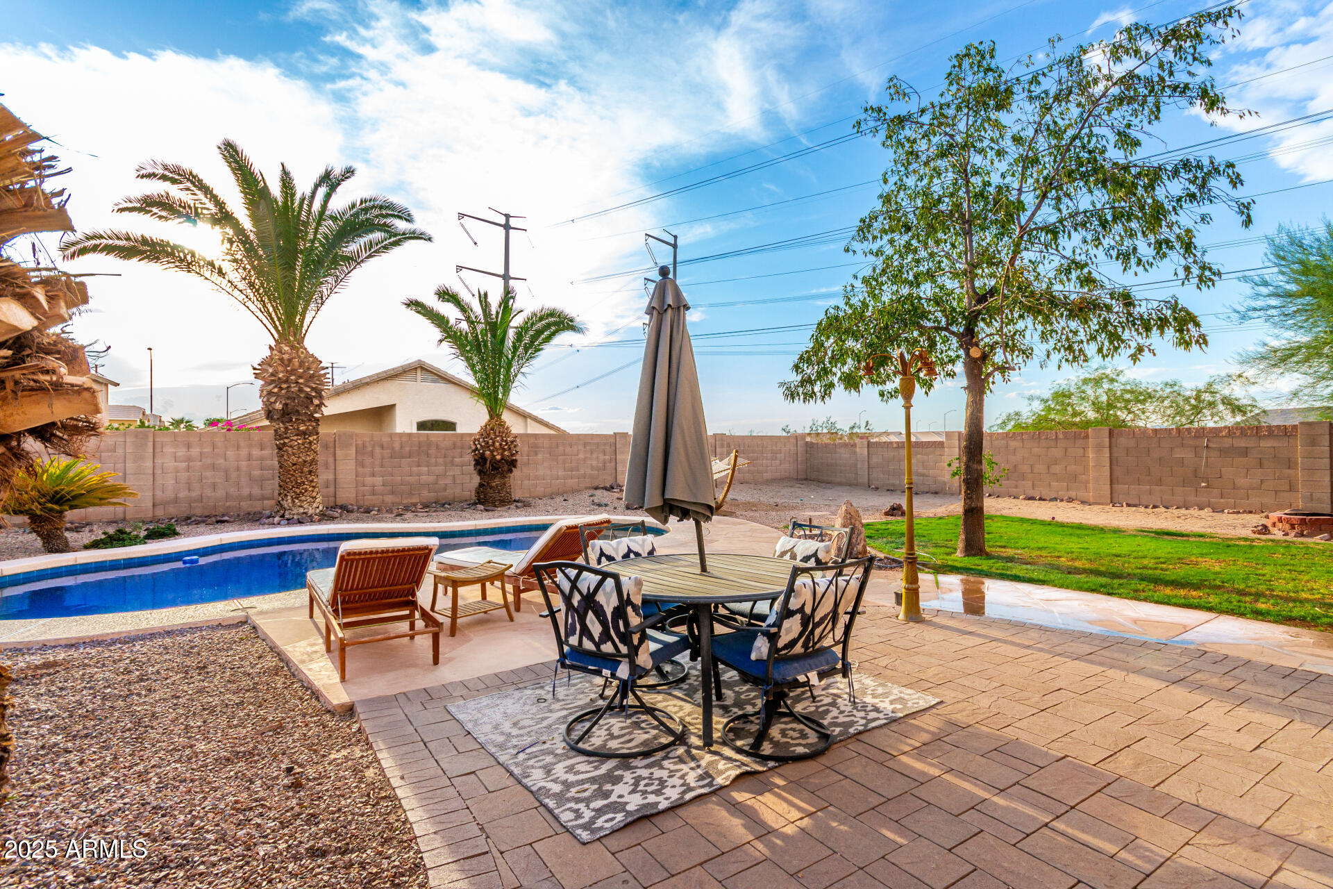 3214 S ADELLE Circle