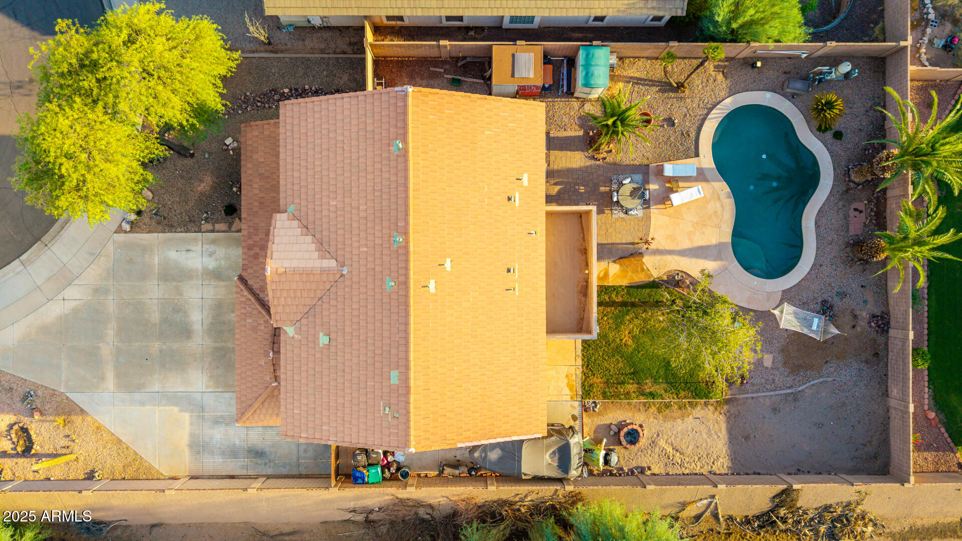 3214 S ADELLE Circle