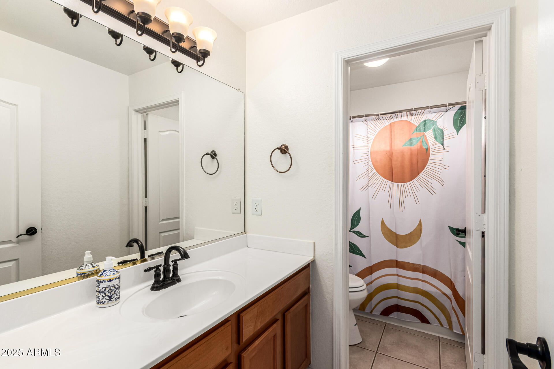 3214 S ADELLE Circle