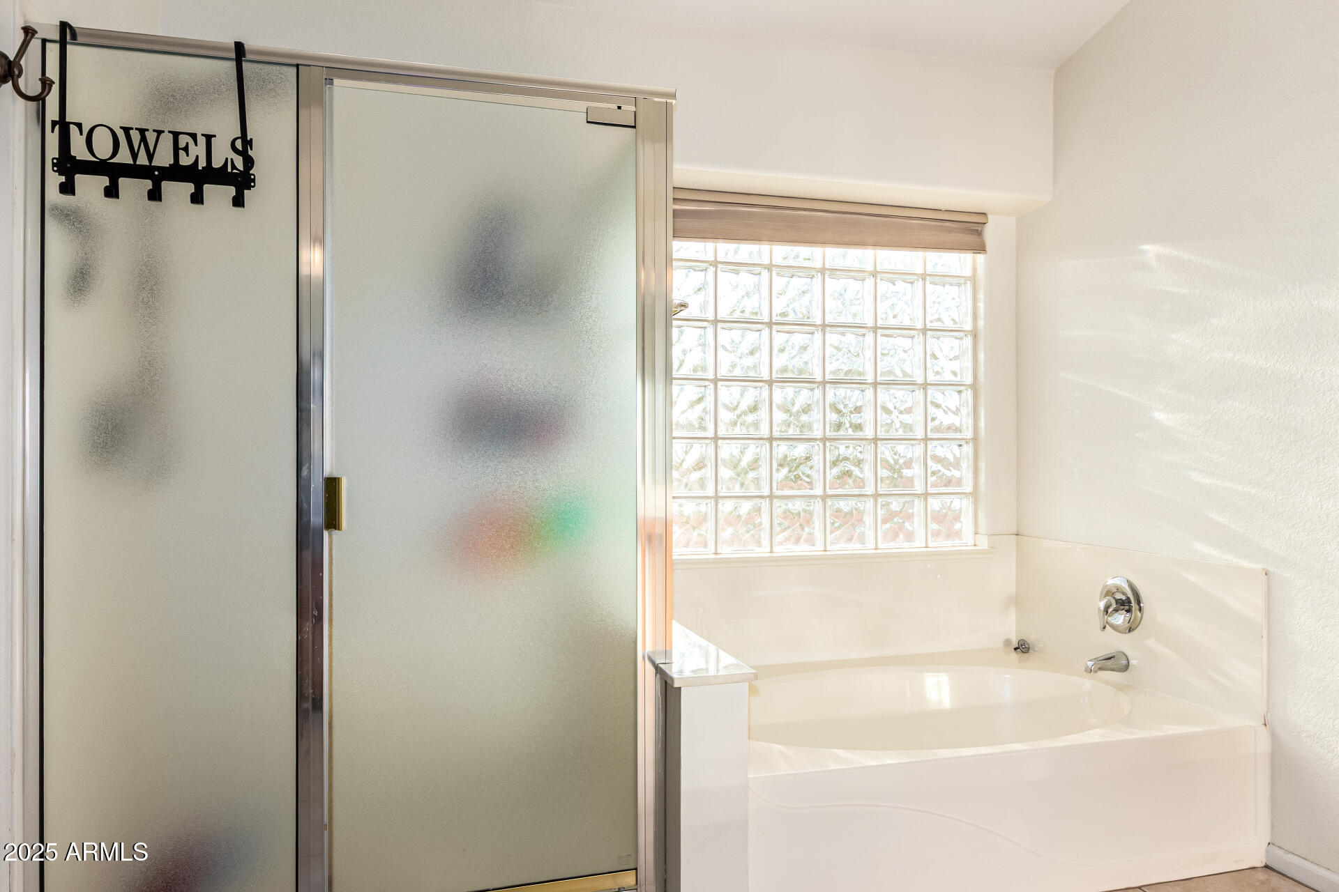 3214 S ADELLE Circle