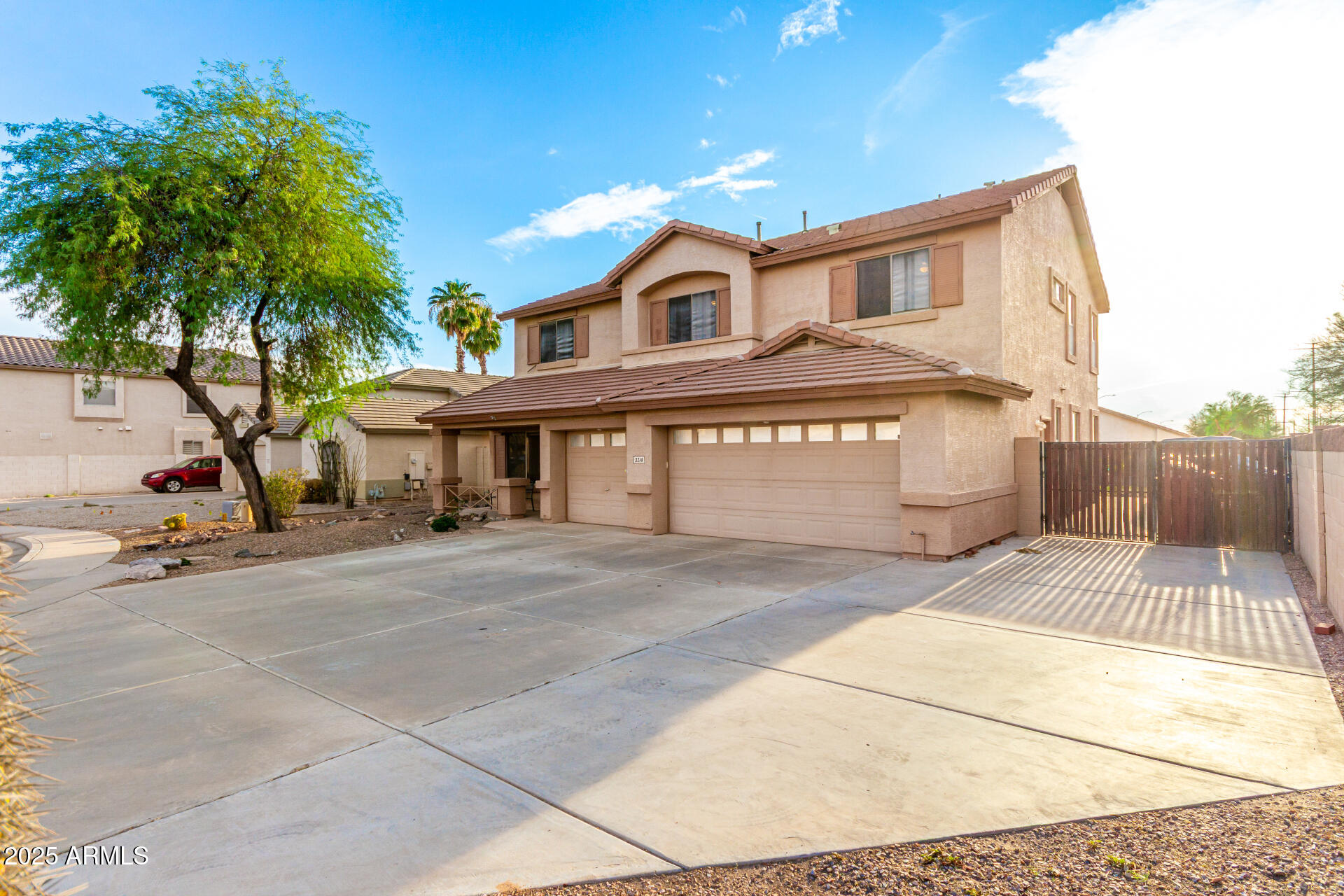 3214 S ADELLE Circle