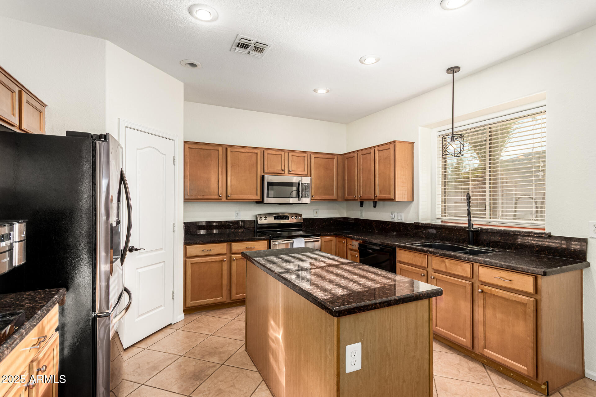 3214 S ADELLE Circle