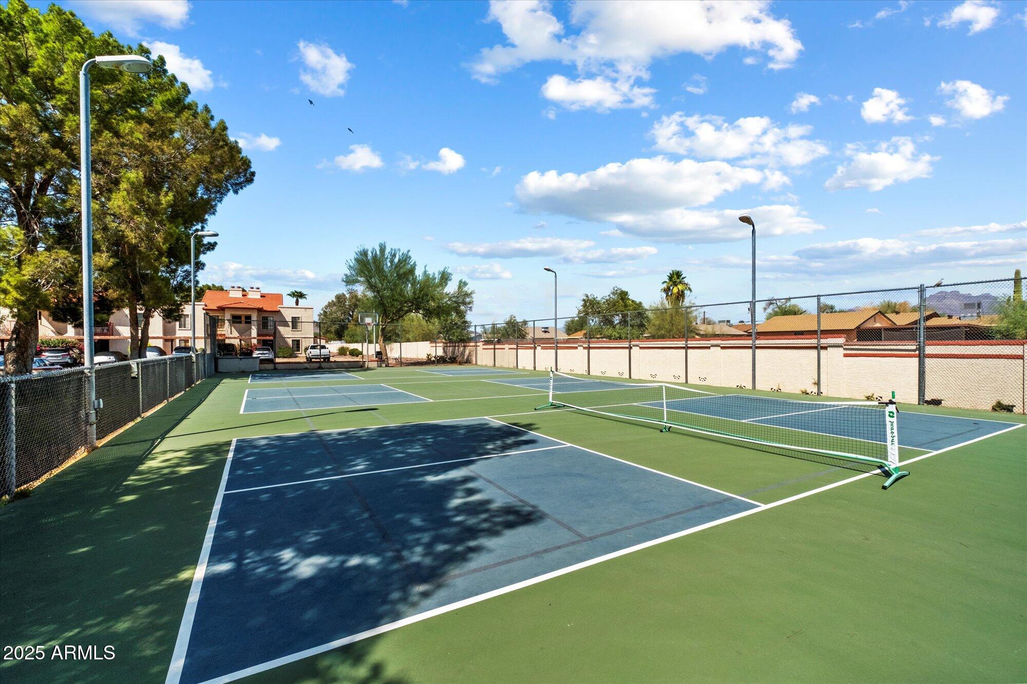 455 S DELAWARE Drive, 122