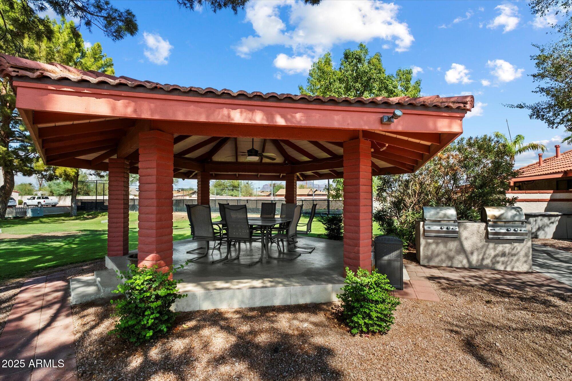 455 S DELAWARE Drive, 122