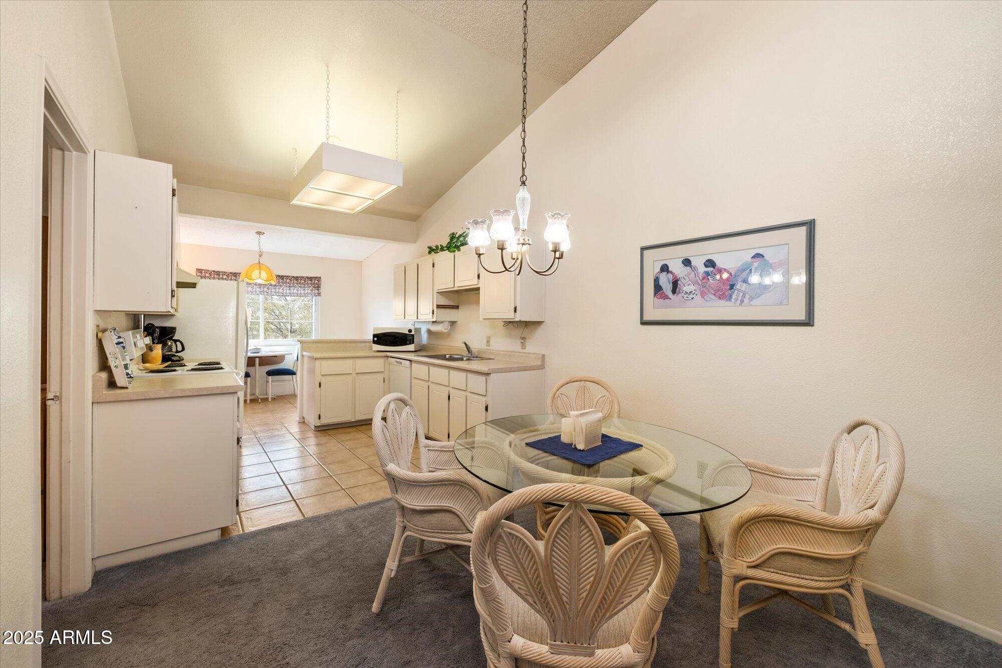 455 S DELAWARE Drive, 122