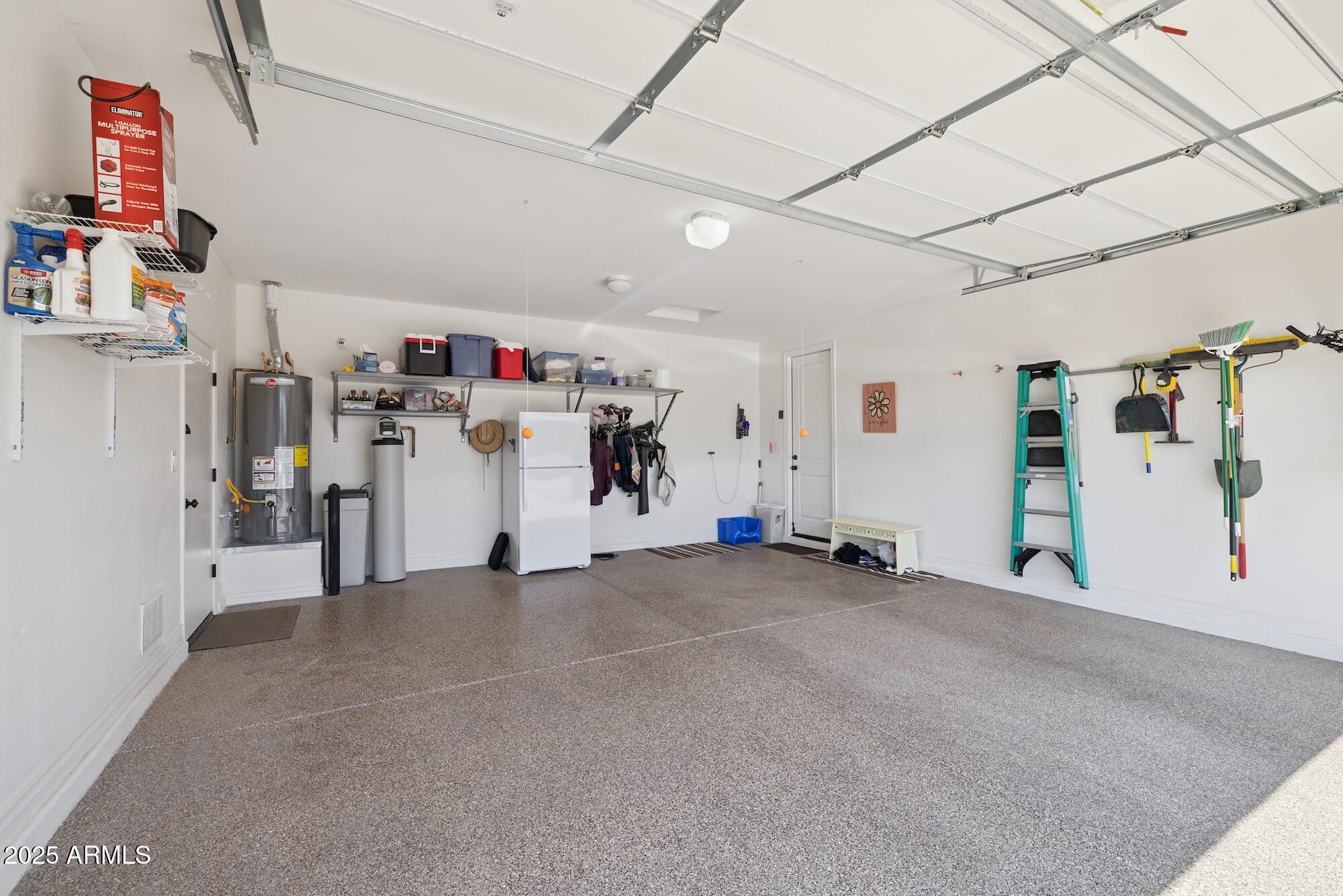 726 W TALLOW TREE Avenue