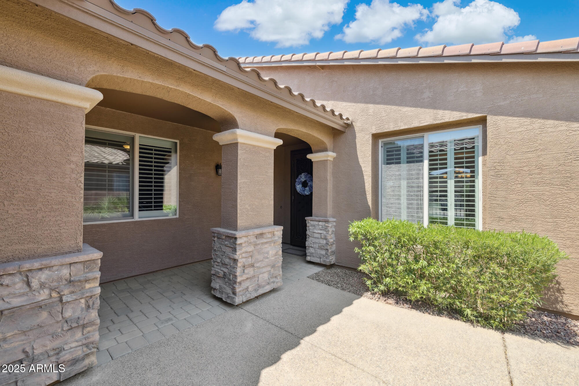 726 W TALLOW TREE Avenue