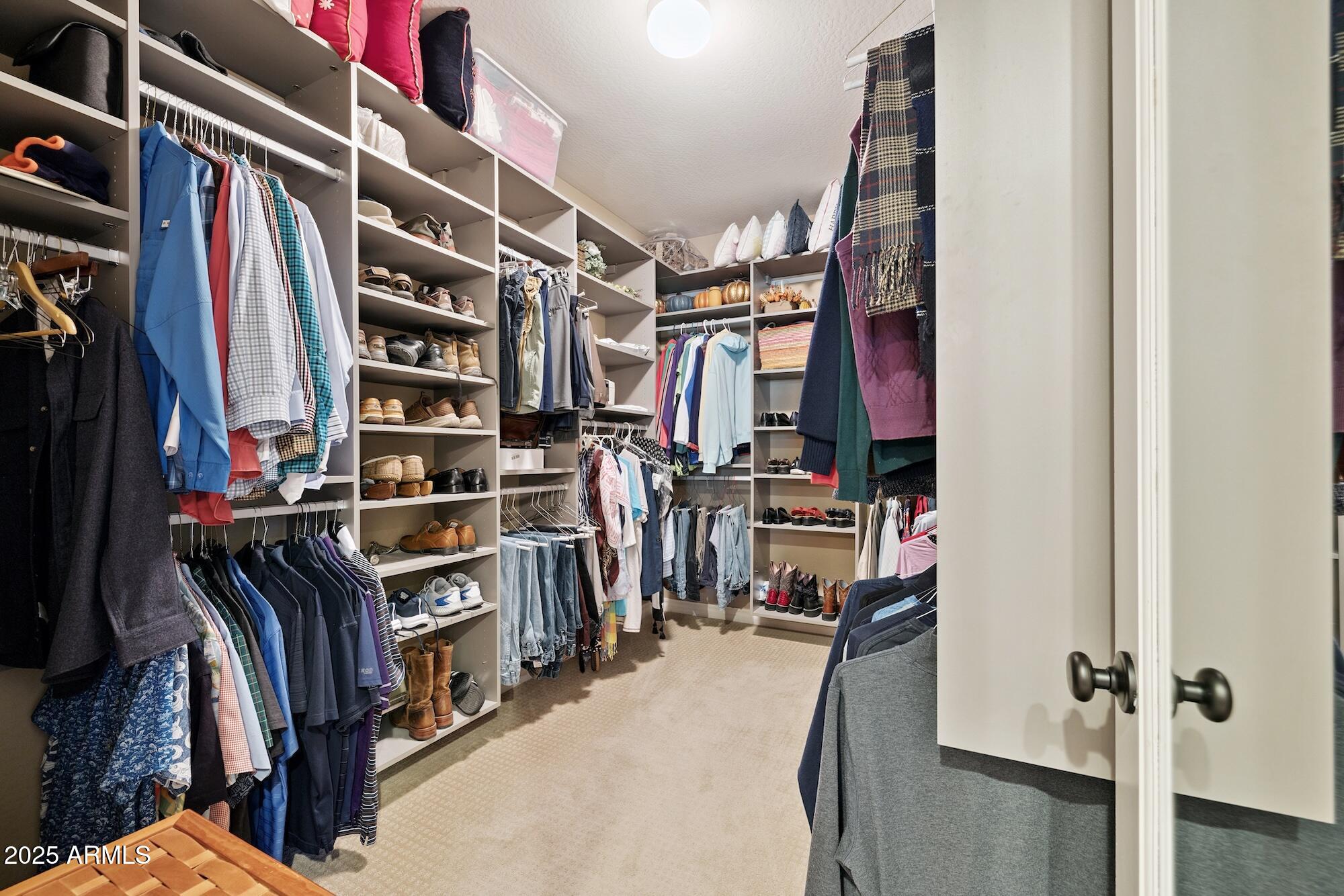 726 W TALLOW TREE Avenue