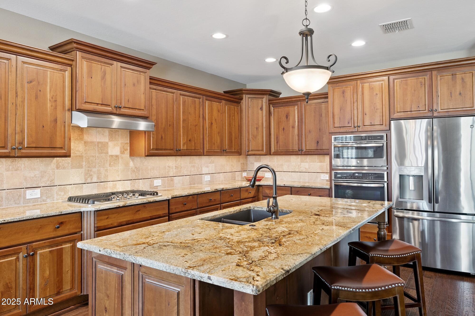 726 W TALLOW TREE Avenue