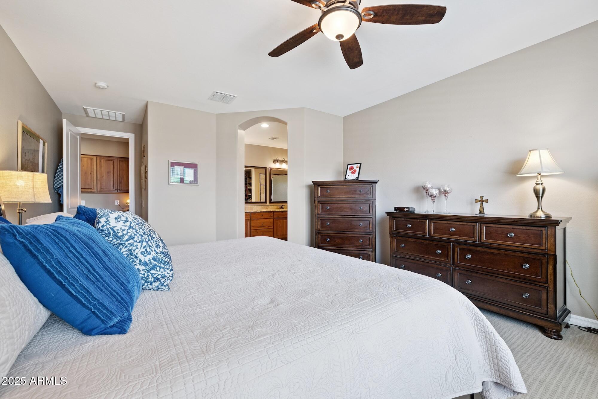 726 W TALLOW TREE Avenue