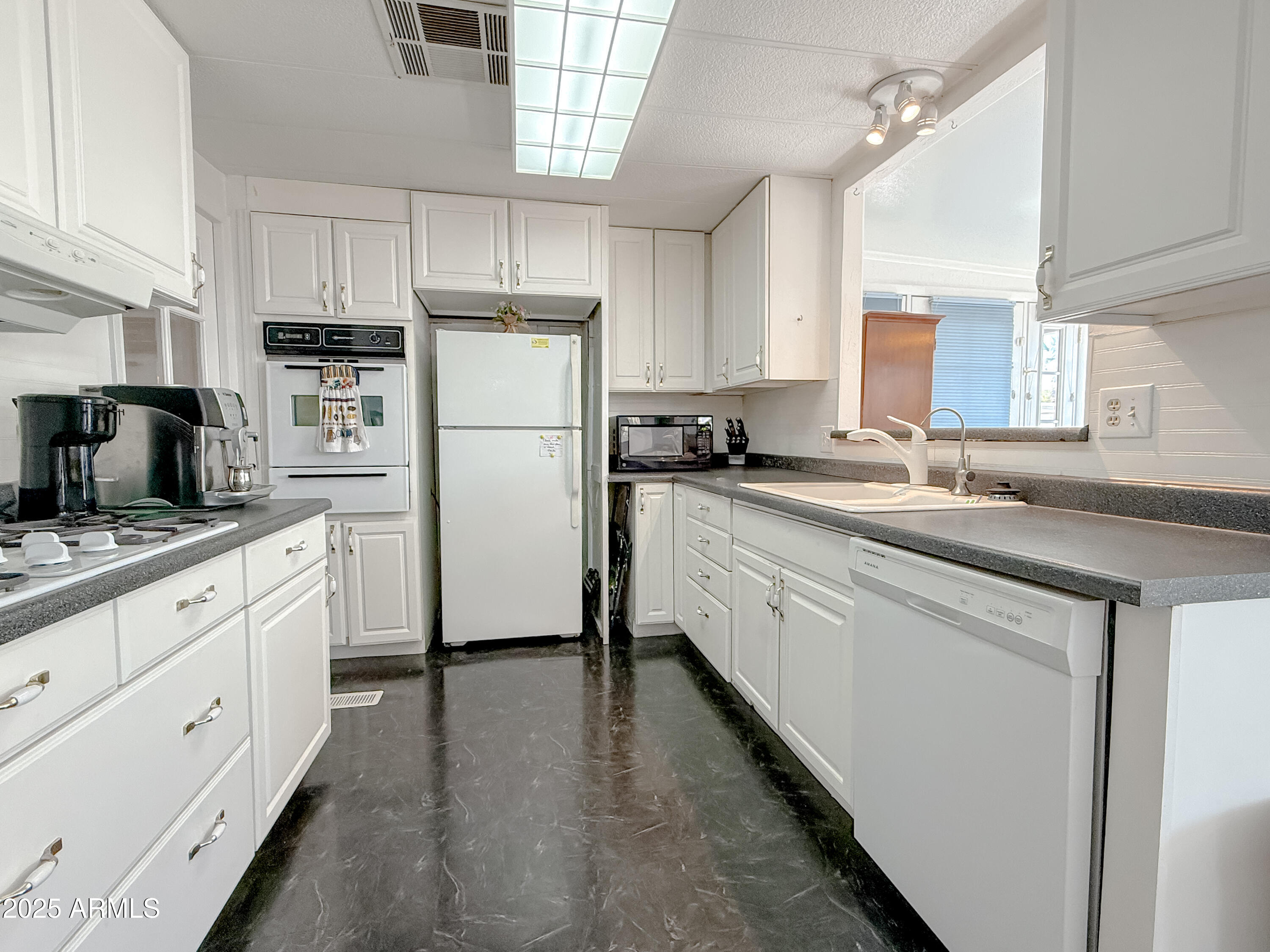 120 N VAL VISTA Drive, 31